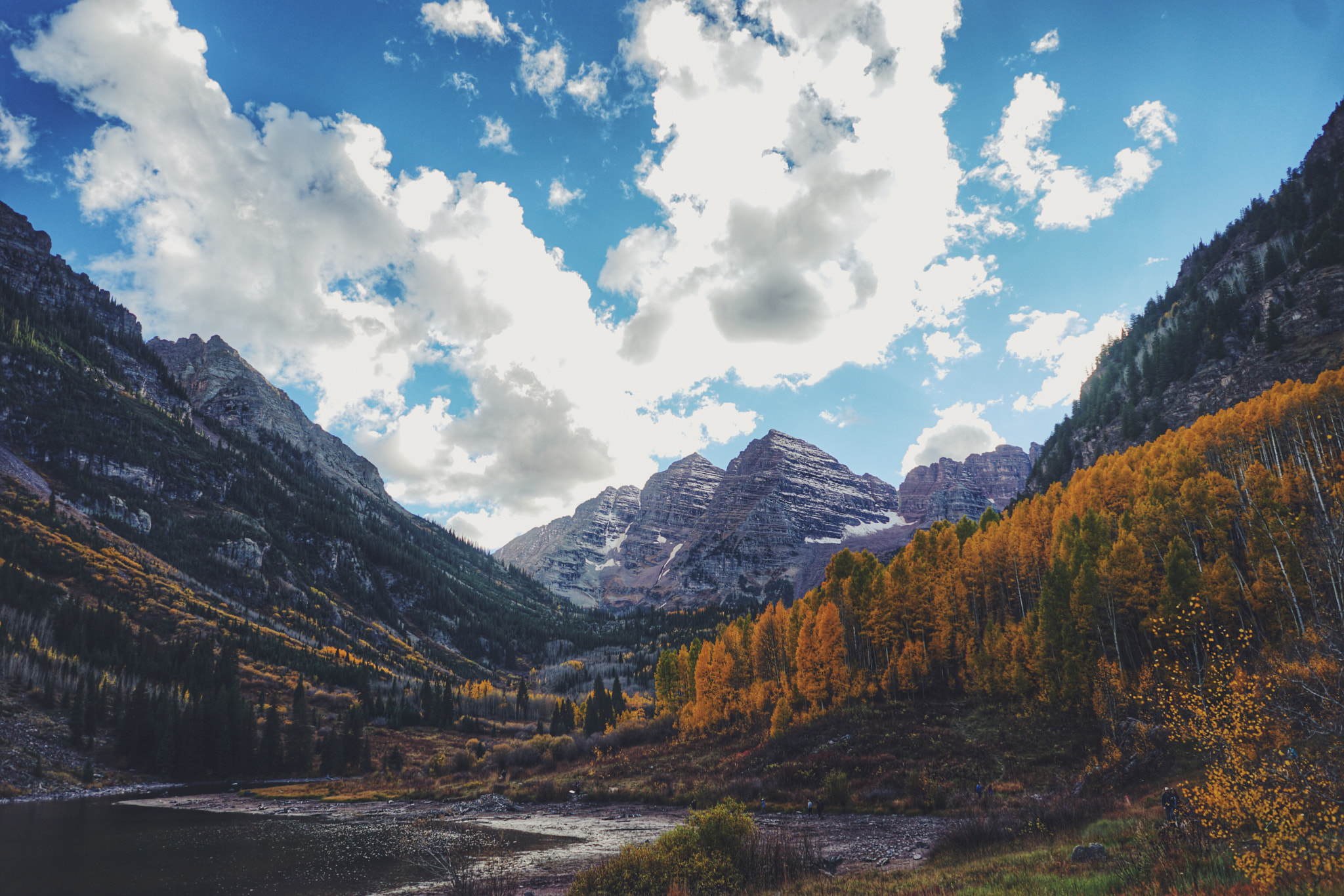 Sony a7 II + Sony FE 28mm F2 sample photo. Maroon bells, colorado photography
