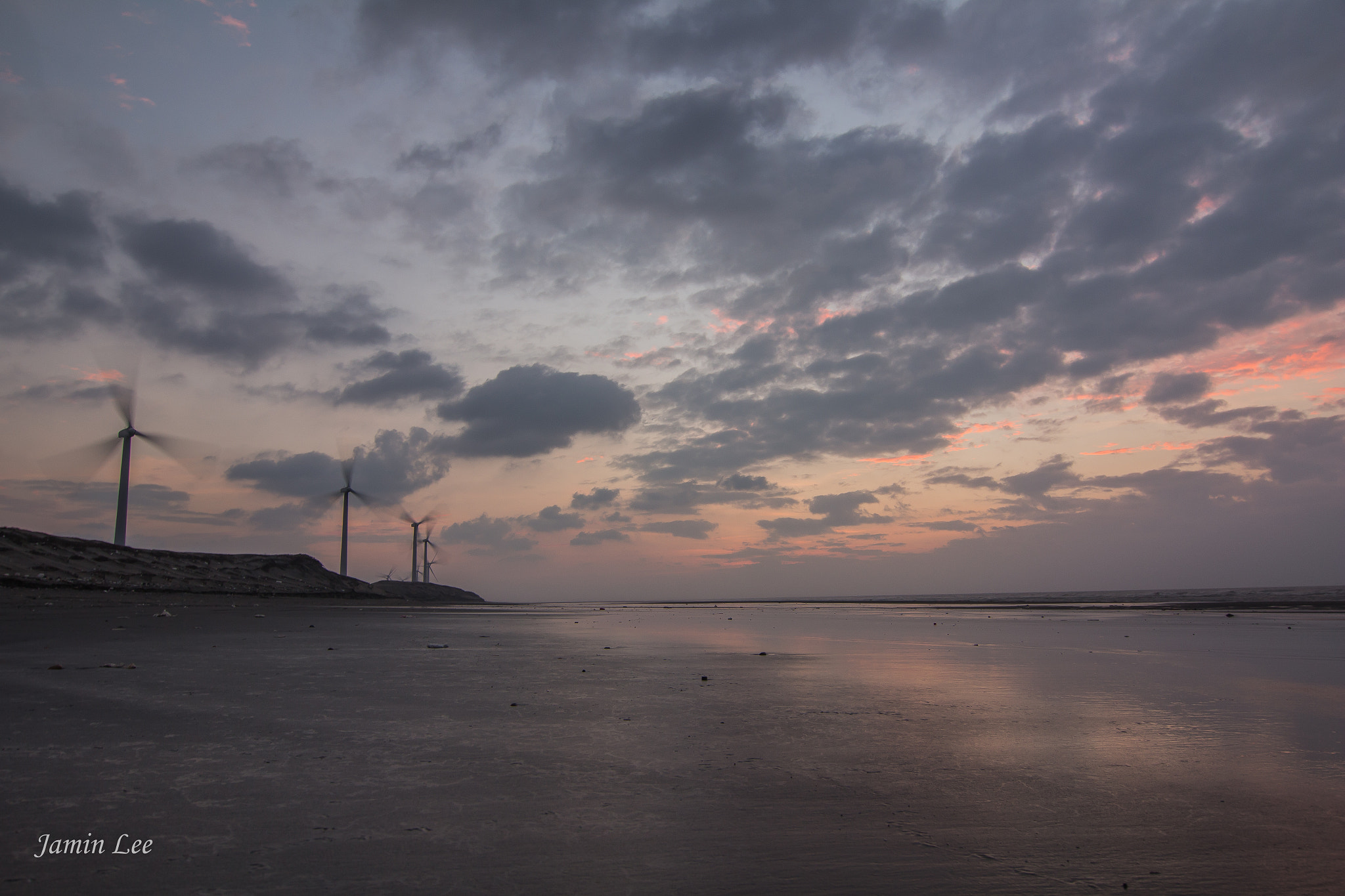 Tokina AT-X Pro 12-24mm F4 (IF) DX sample photo. 風車 photography