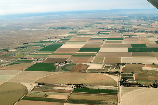Canon EOS 500D (EOS Rebel T1i / EOS Kiss X3) sample photo. Aerial view of colorado farmlands photography
