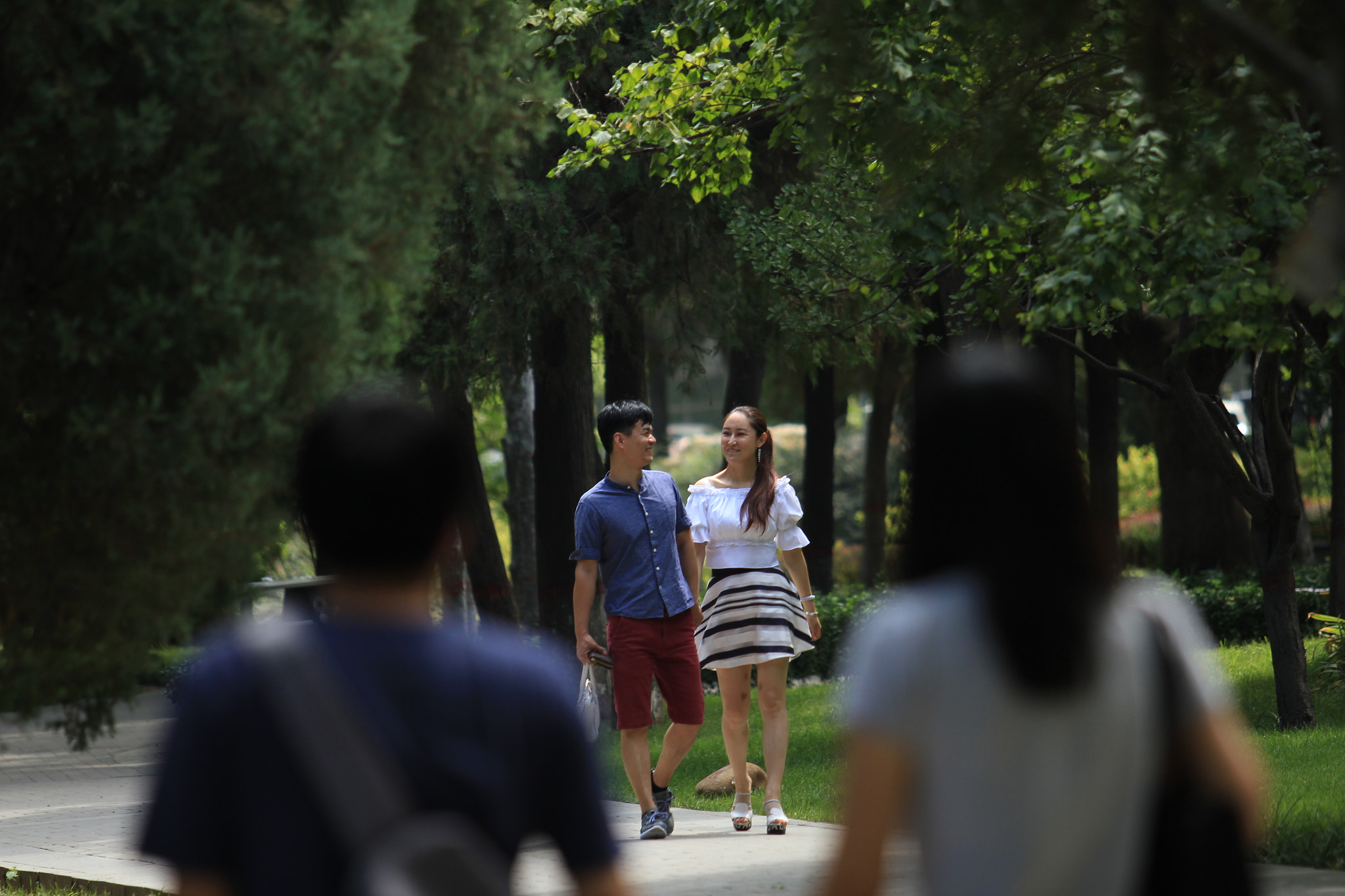 Canon EF 70-200mm F2.8L USM sample photo. Couple photography
