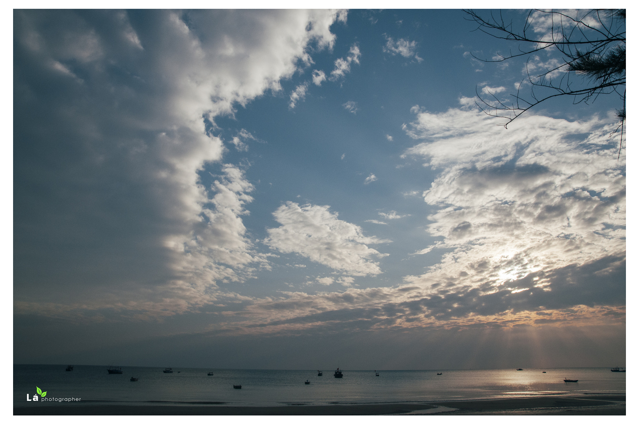 Nikon D300S sample photo. Trời sập photography