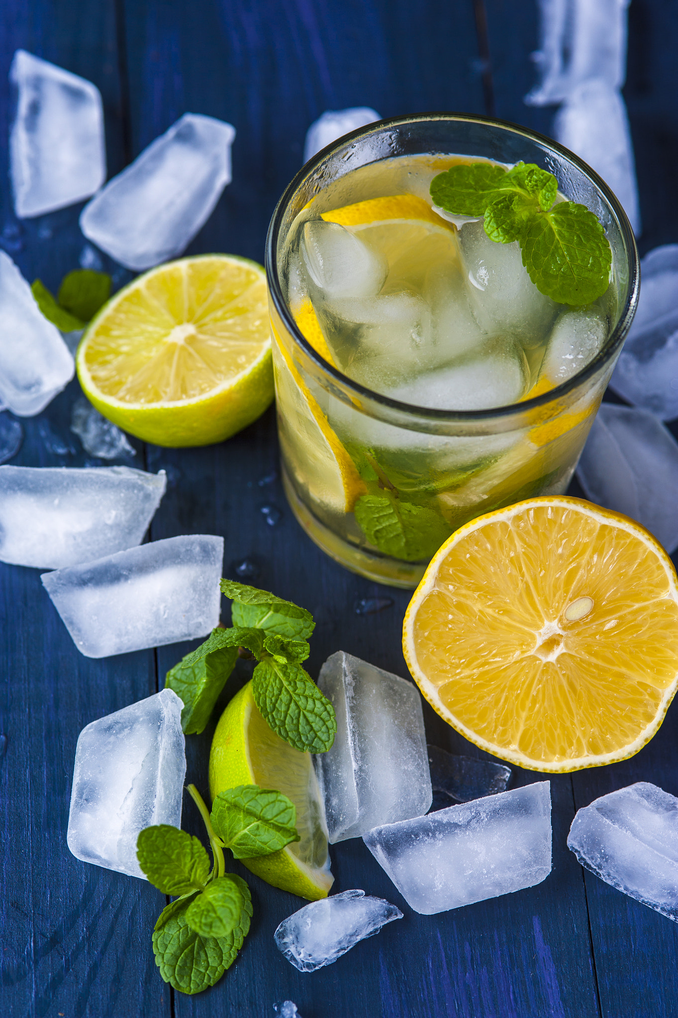 Nikon D700 + AF Micro-Nikkor 105mm f/2.8 sample photo. Glass of lemonade with mint leaves and ice cubes photography