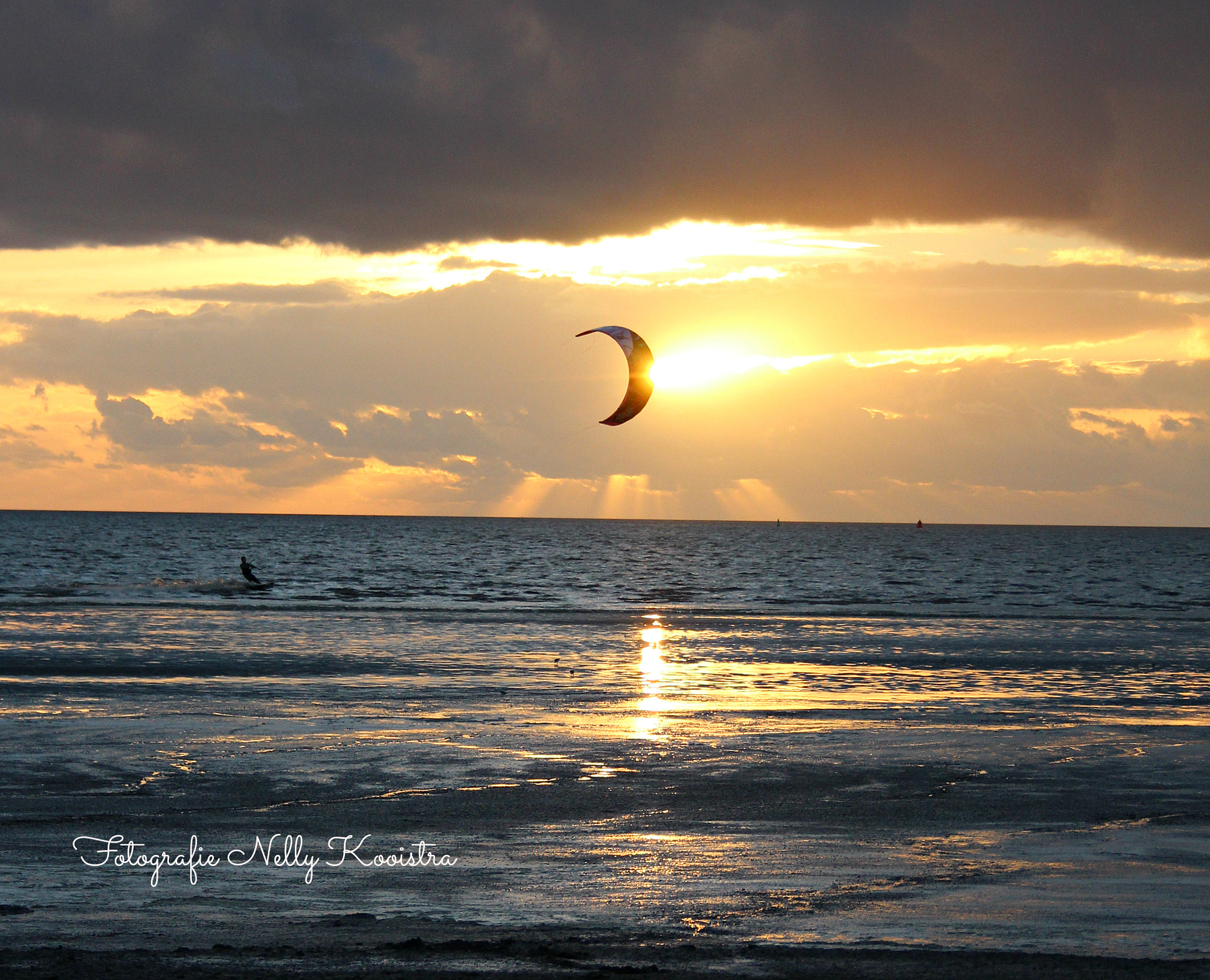 Canon EF-S 18-55mm F3.5-5.6 II sample photo. Sunset photography