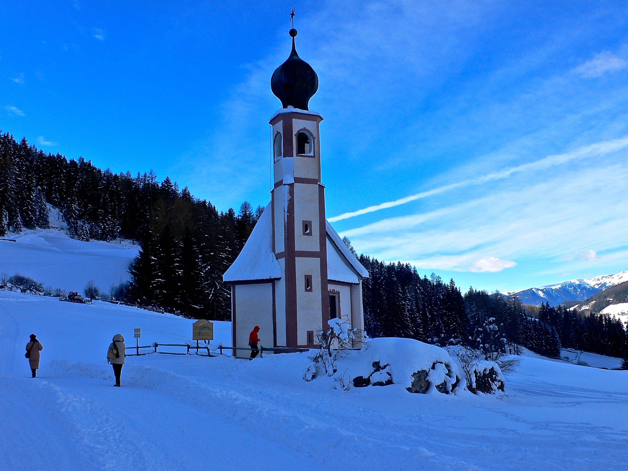 Panasonic DMC-LX1 sample photo. Landscape in funes valley photography