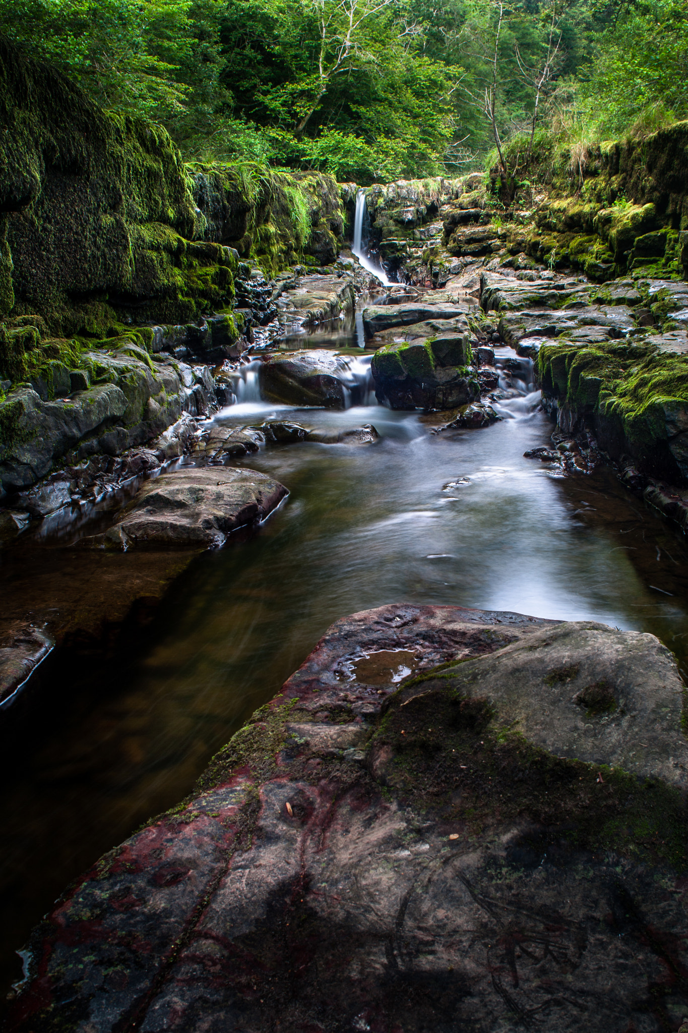 Canon EF 28mm F2.8 sample photo. Ystradfellte waterfall - wales photography
