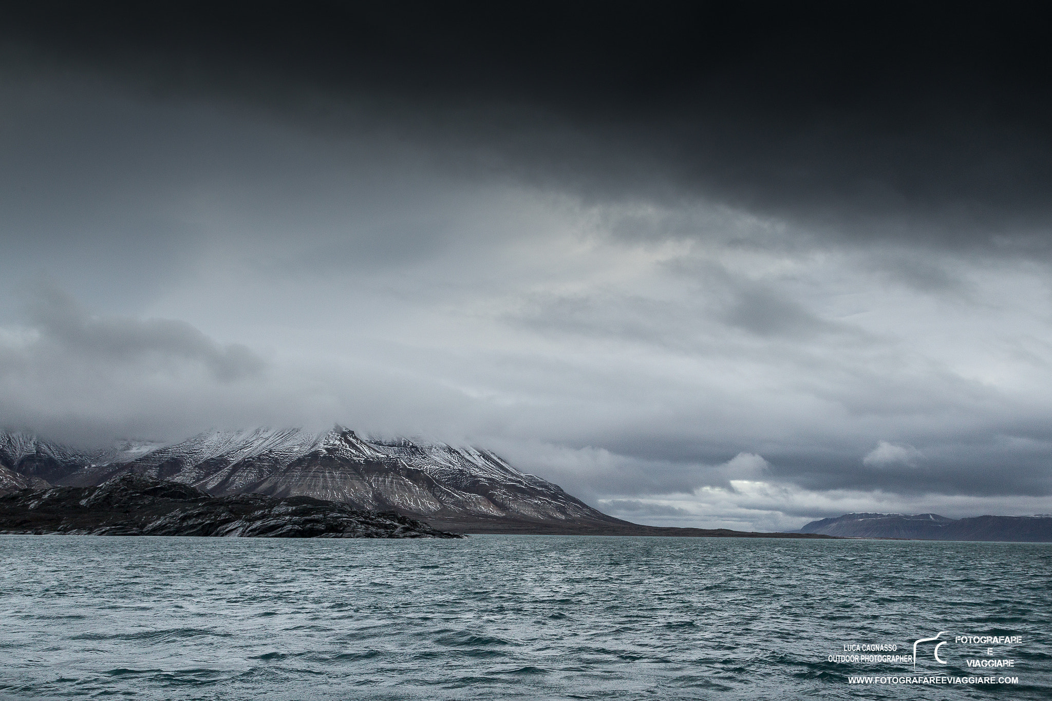 Canon EOS-1D Mark IV + Canon EF 24-105mm F4L IS USM sample photo. Svalbard ottobre photography