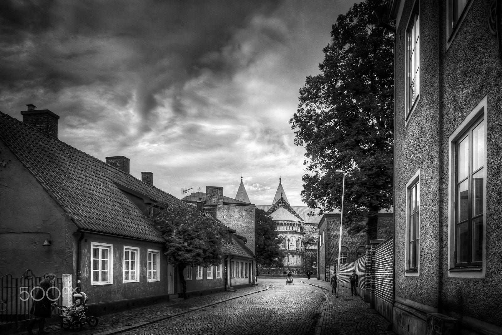 Samsung NX11 sample photo. A street view photography
