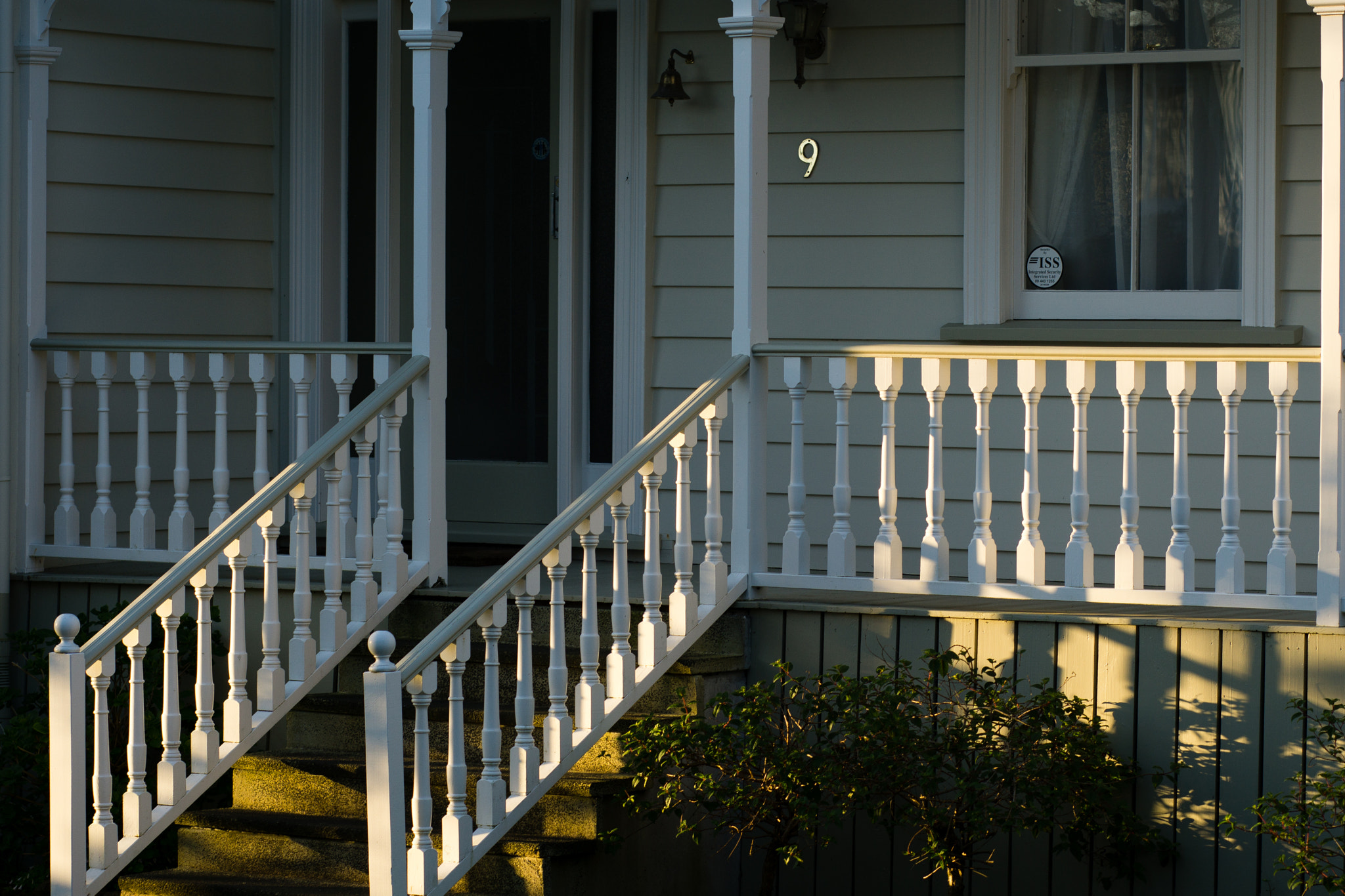 85mm F1.8 sample photo. Old vilas in mt eden photography