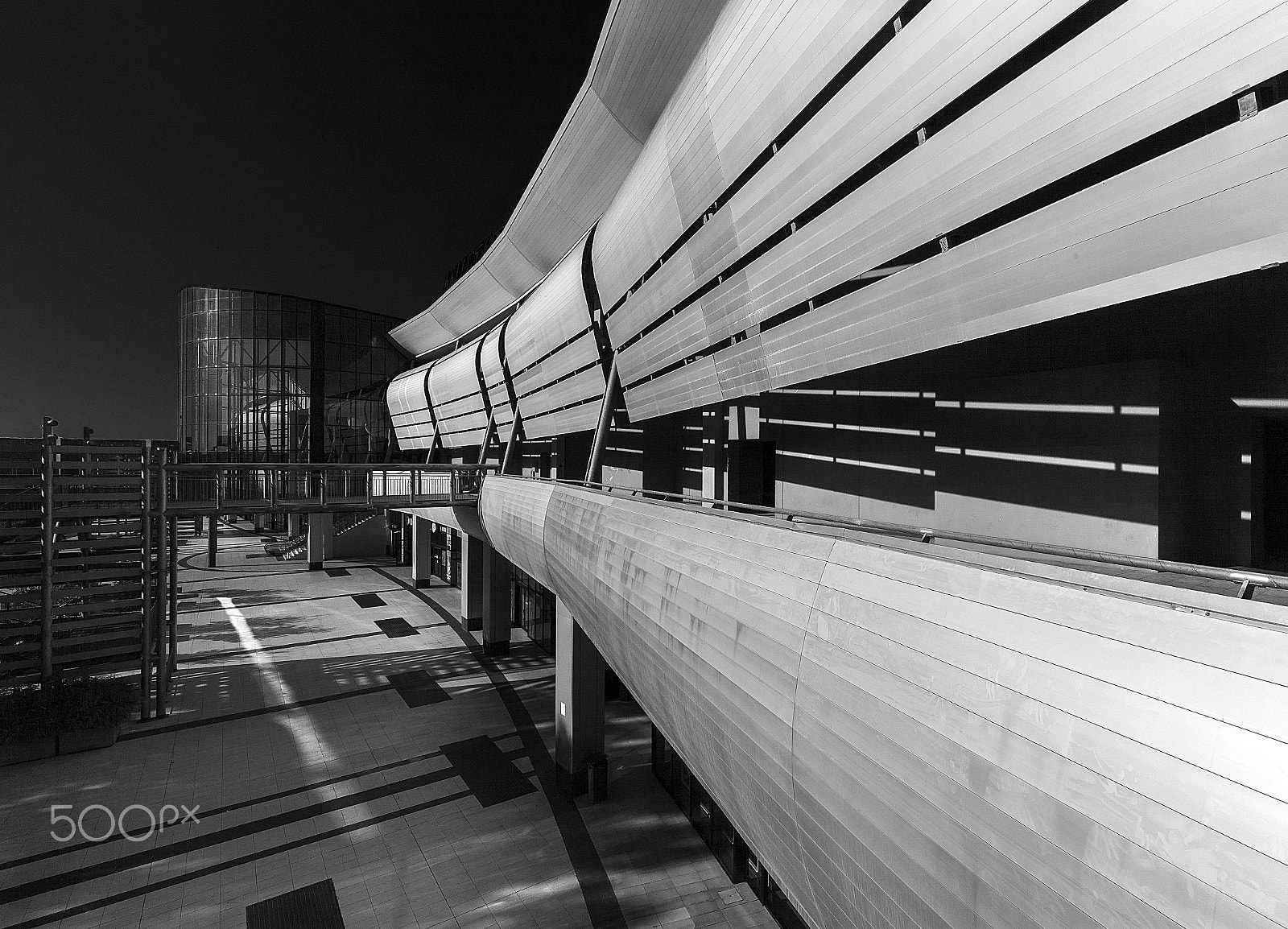 Canon EF 16-35mm F4L IS USM sample photo. ..h=.. photography