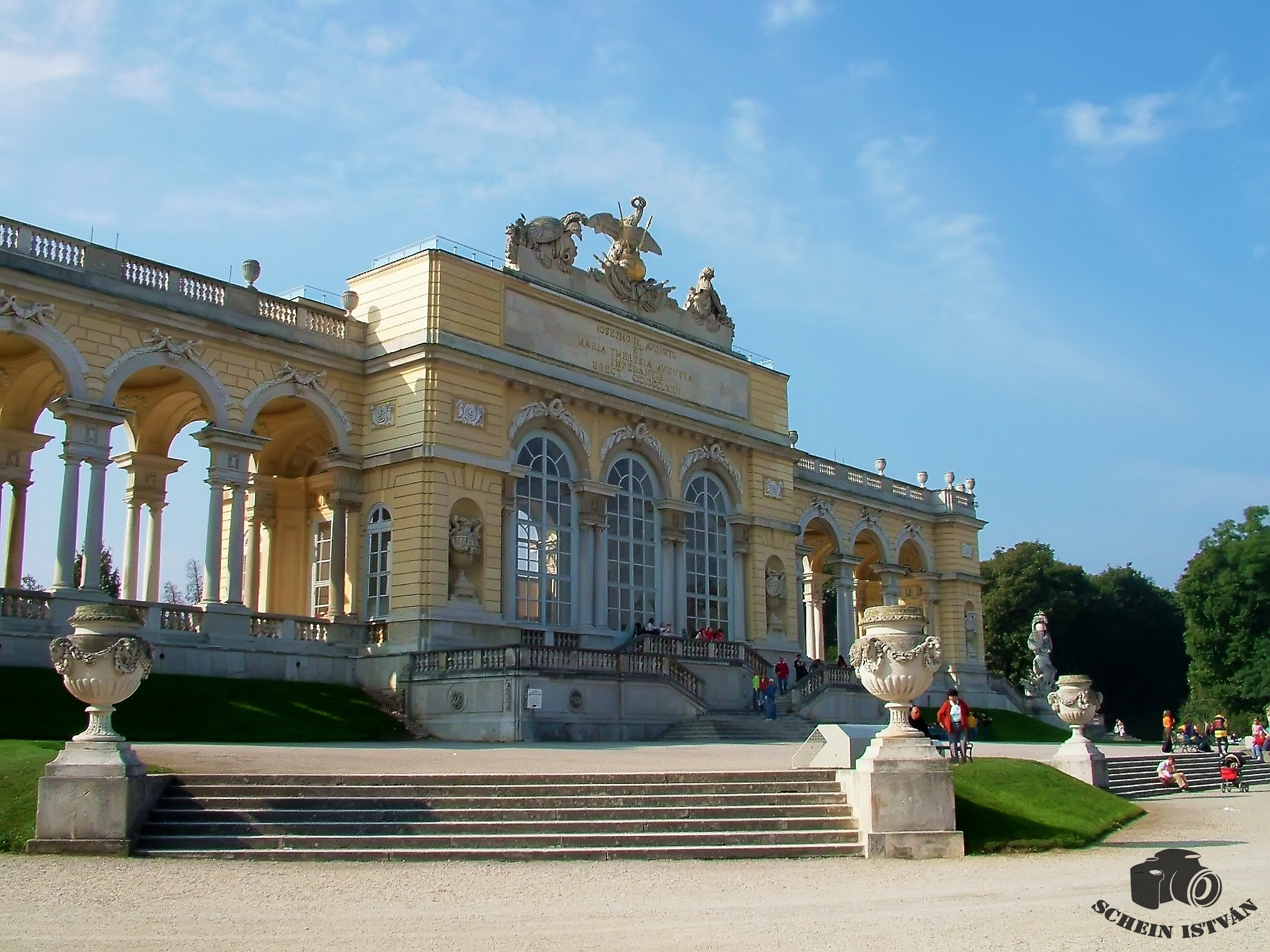 Fujifilm FinePix S20Pro sample photo. Gloriette in schönbrunn photography