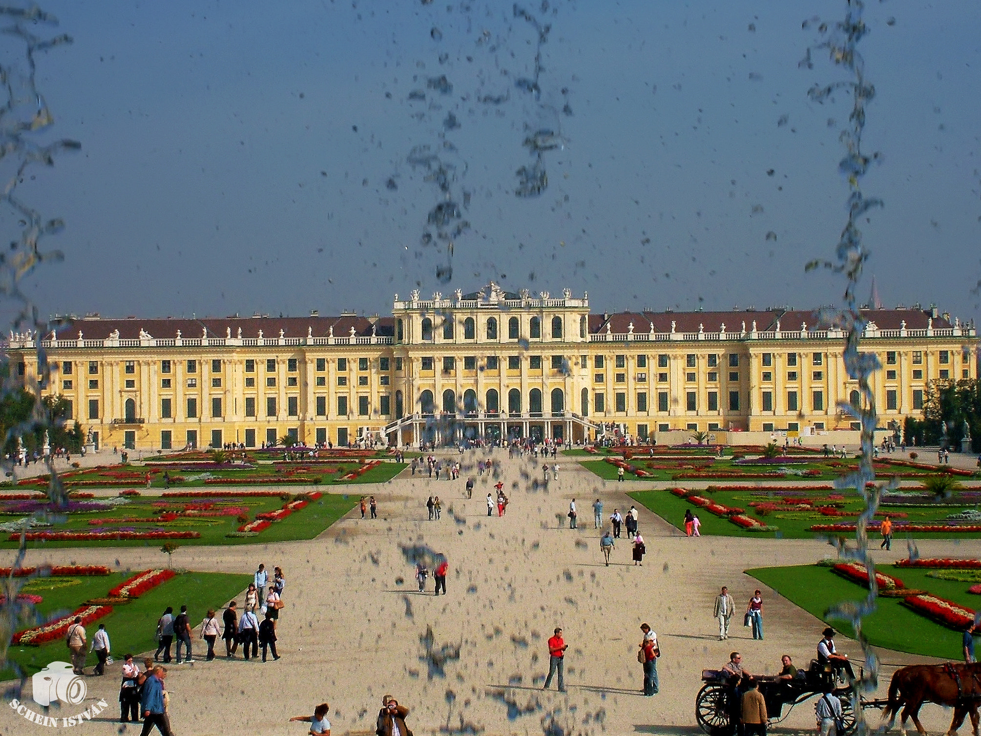 Fujifilm FinePix S20Pro sample photo. Castle of schönbrunn photography