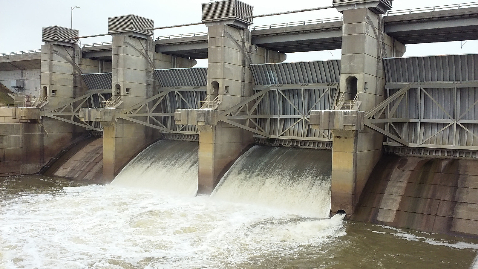 LG LEON 4G LTE sample photo. Floodgates photography