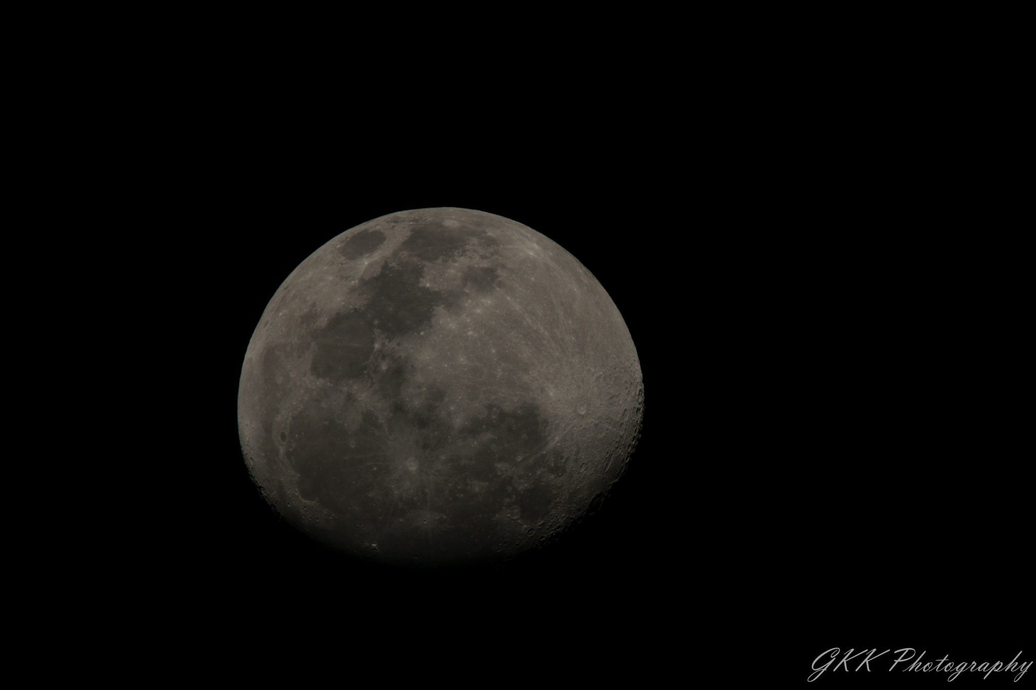 Nikon AF-S Nikkor 200-500mm F5.6E ED VR sample photo. Moon waxing gibbous photography