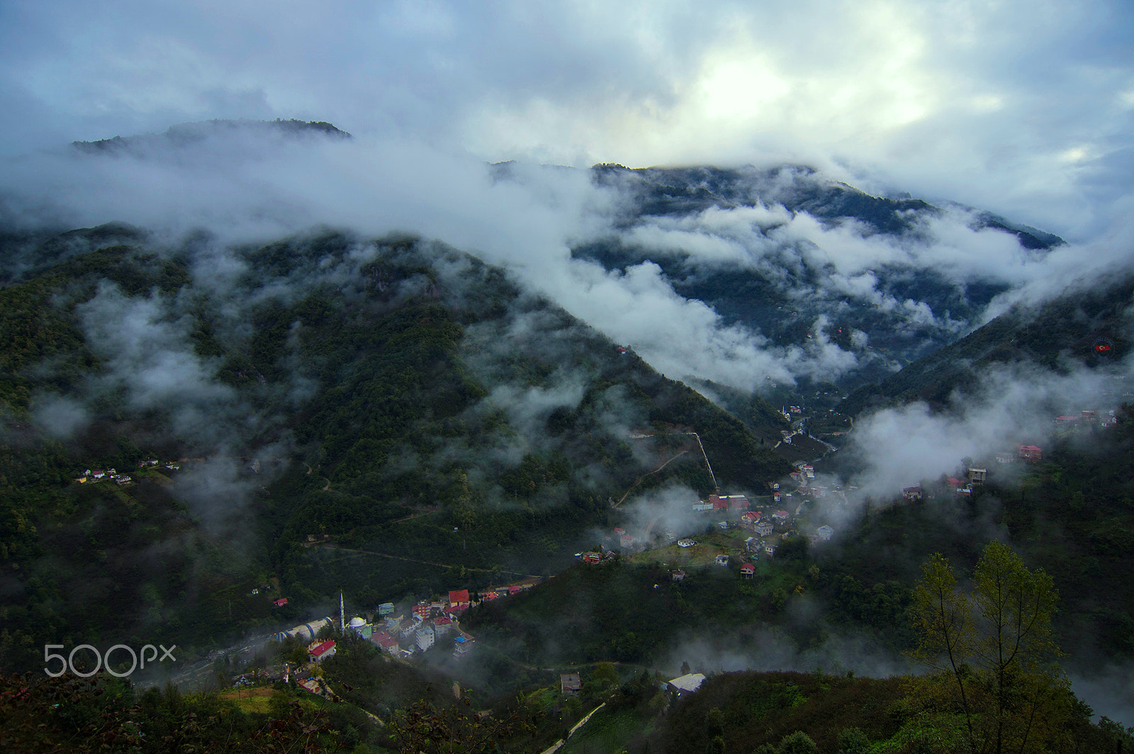 Pentax K-3 II + Pentax smc DA 12-24mm F4.0 ED AL (IF) sample photo. Rain hometown photography