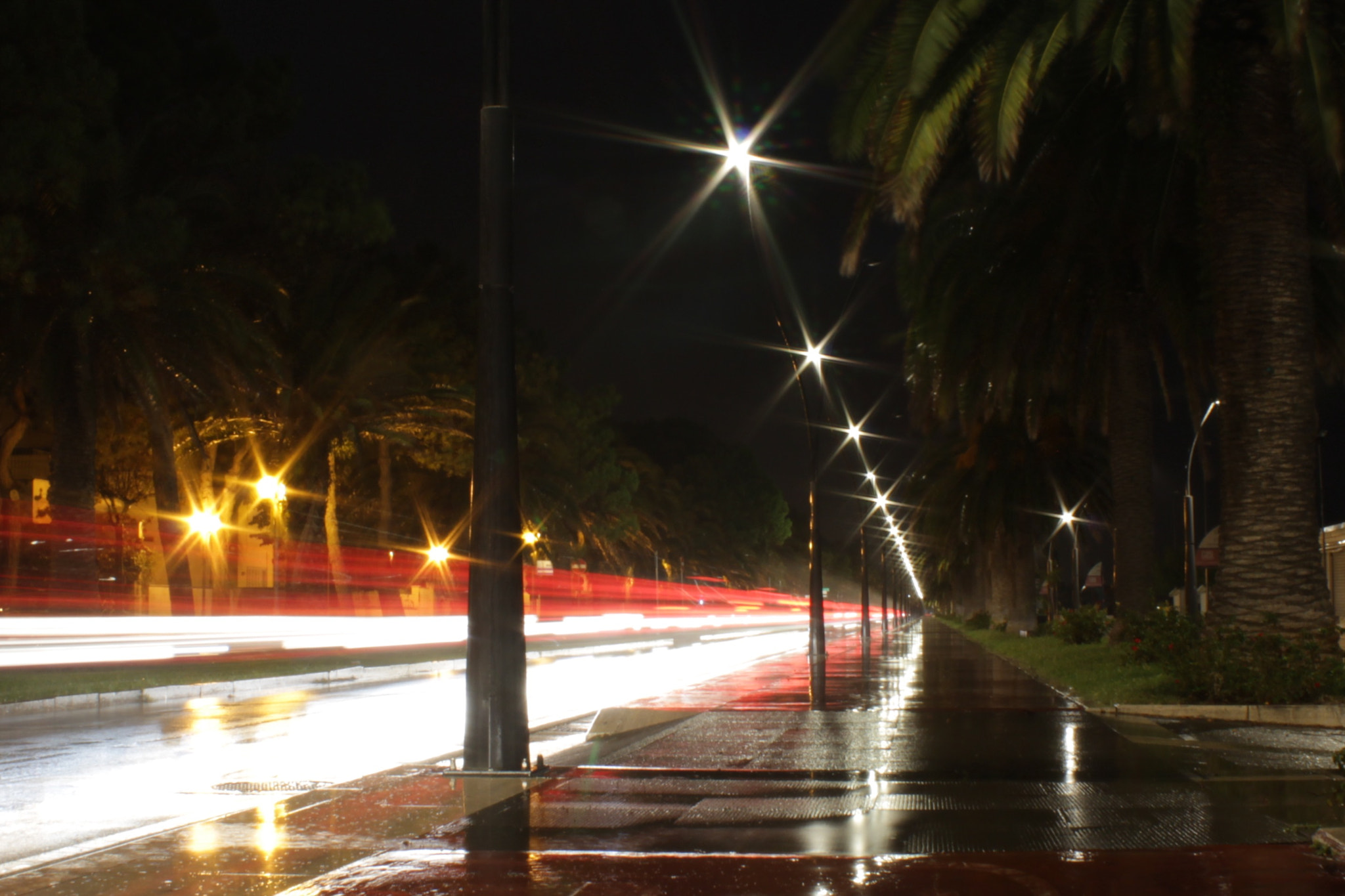 Canon EF-S 18-55mm F3.5-5.6 III sample photo. Roseto by night photography