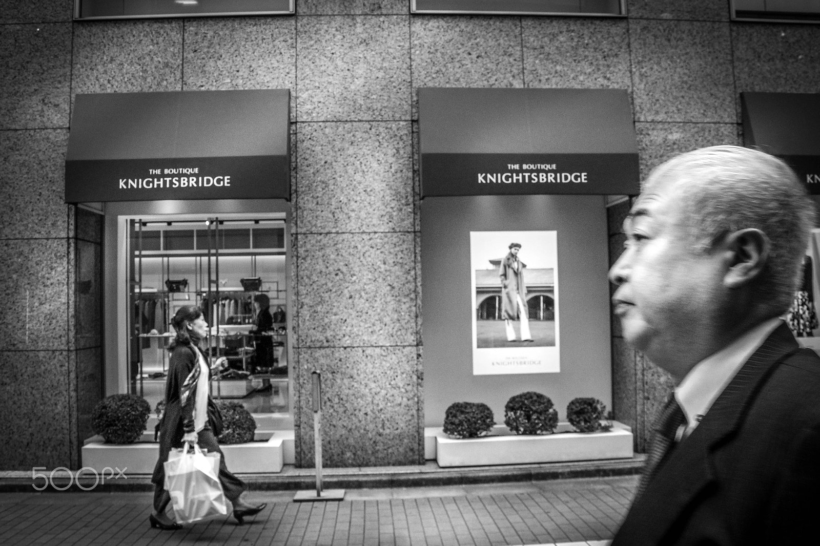 Canon EOS 600D (Rebel EOS T3i / EOS Kiss X5) sample photo. Tokyo streets photography
