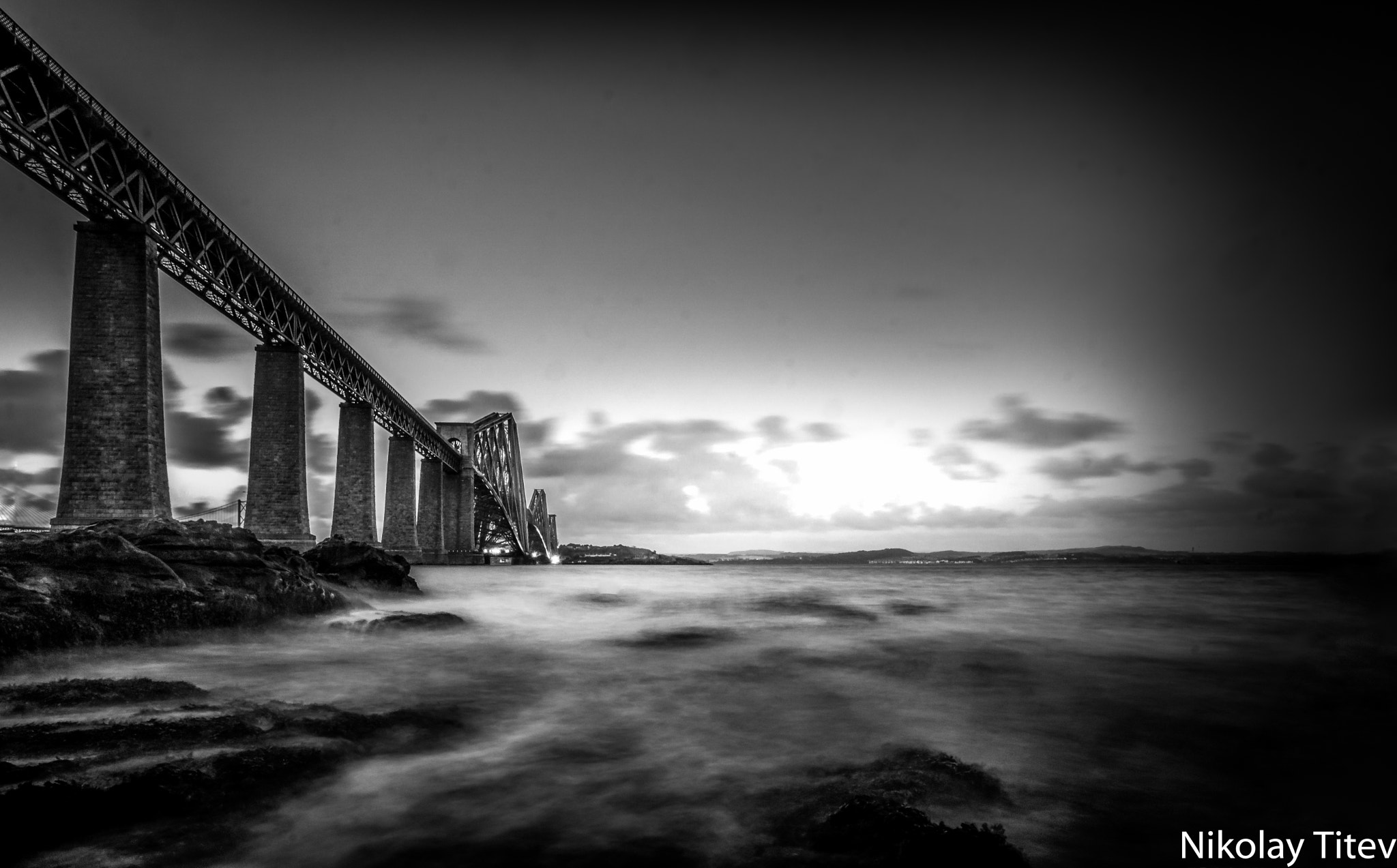 Sony a6000 + ZEISS Touit 12mm F2.8 sample photo. Bridge bw photography