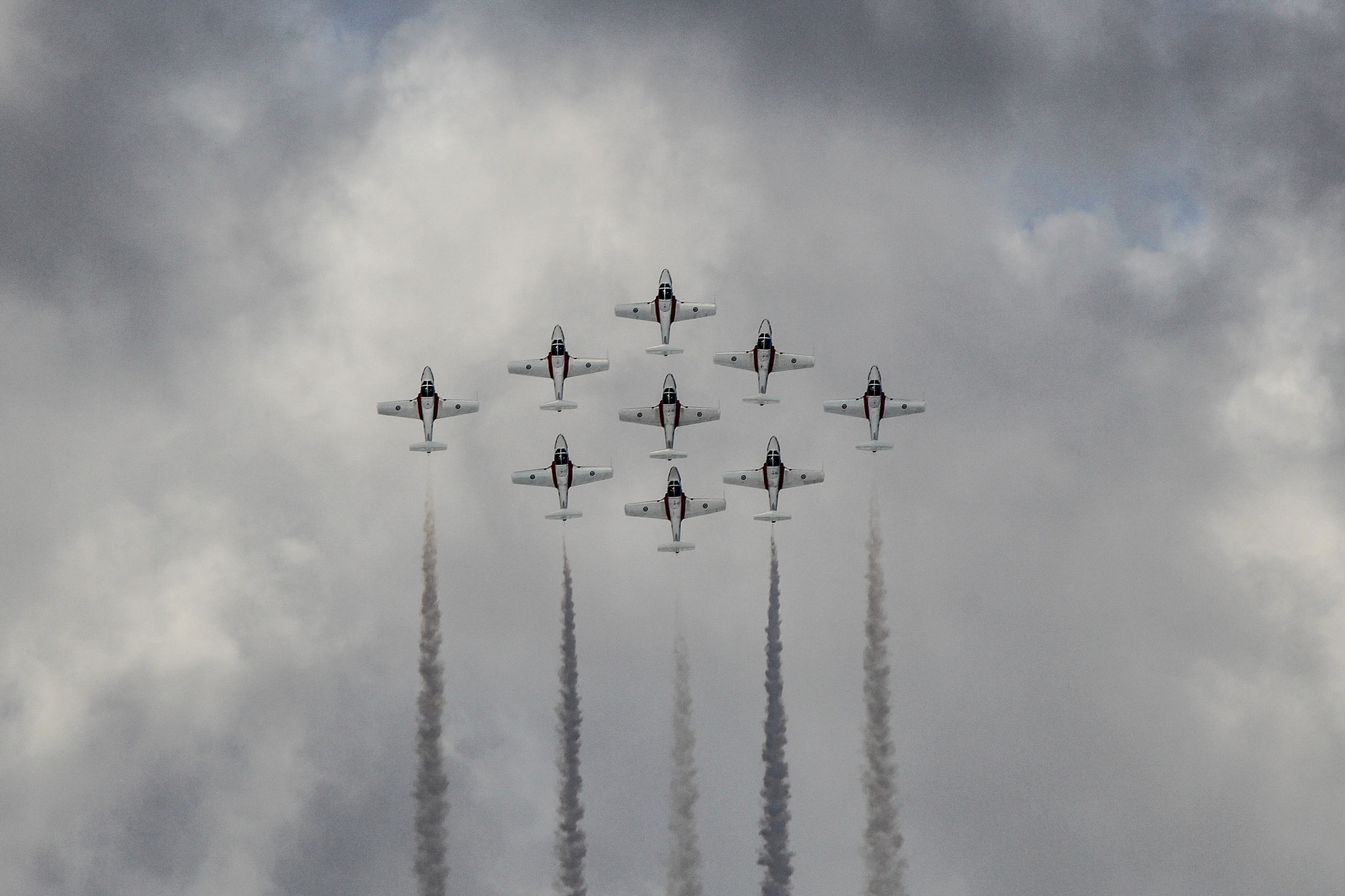 Canon EOS 60D + Canon EF 400mm F5.6L USM sample photo. Rcaf snowbirds photography