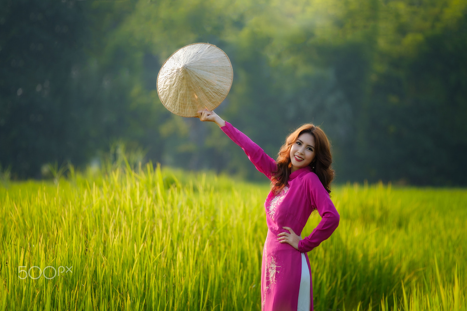 Fujifilm X-Pro2 + Fujifilm XF 50-140mm F2.8 R LM OIS WR sample photo. Asian woman photography