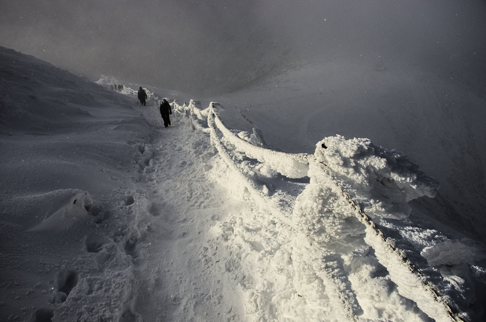 Pentax K-5 + Pentax smc DA 15mm F4 ED AL Limited sample photo. Descend from Śnieżka mountain in karkonosze photography