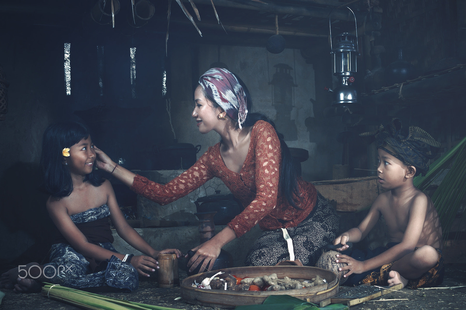 Canon EOS 60D + Canon EF 28-80mm f/3.5-5.6 sample photo. Bali traditional family photography