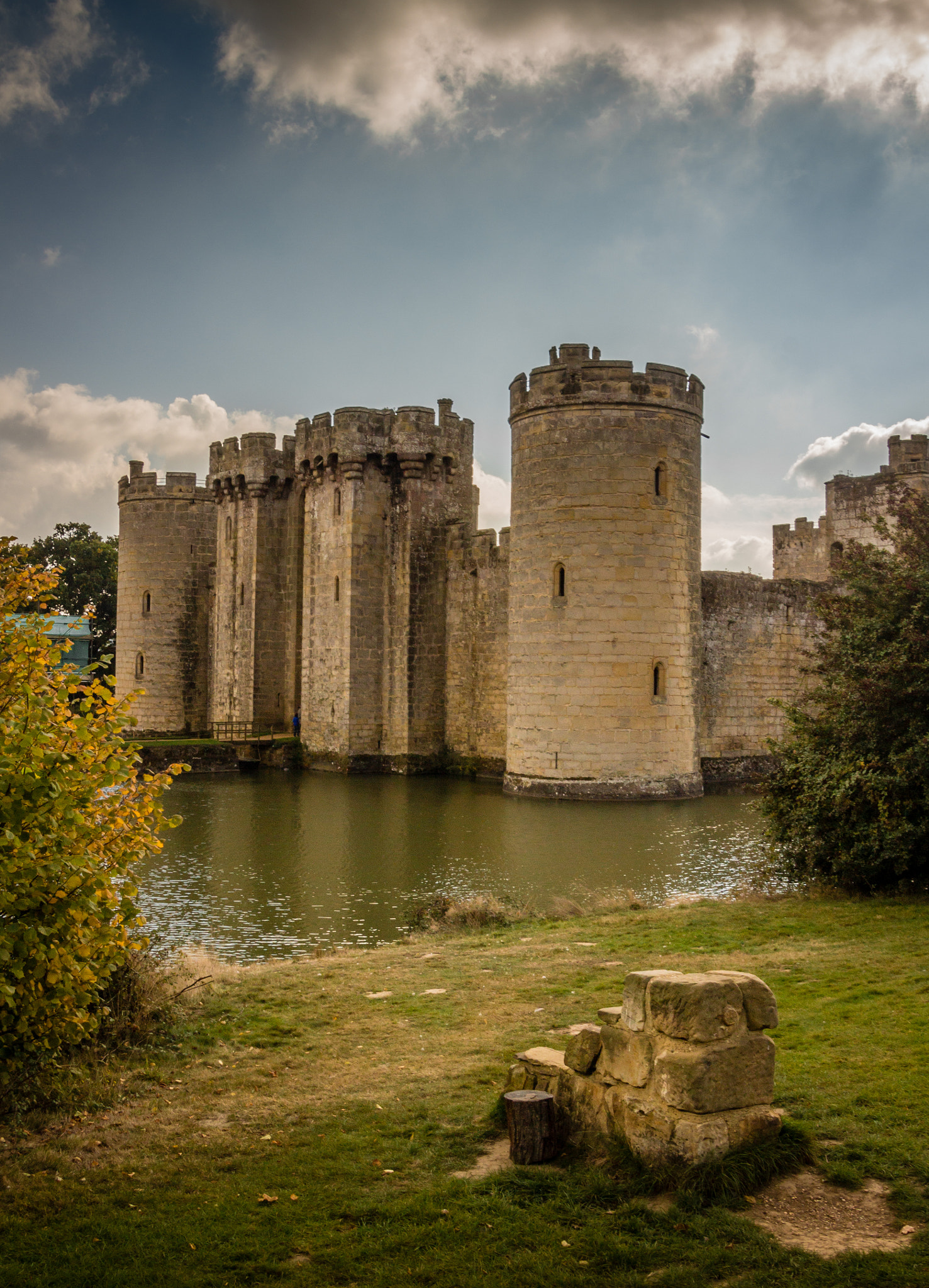 Canon EOS 100D (EOS Rebel SL1 / EOS Kiss X7) sample photo. Bodiam castle photography