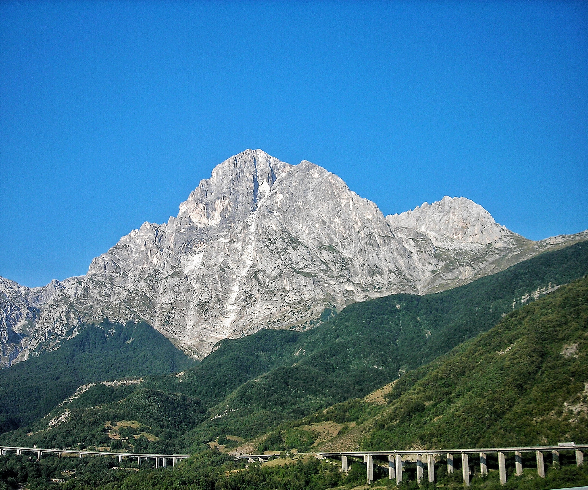 Nikon COOLPIX L3 sample photo. Gran sasso - abruzzo photography