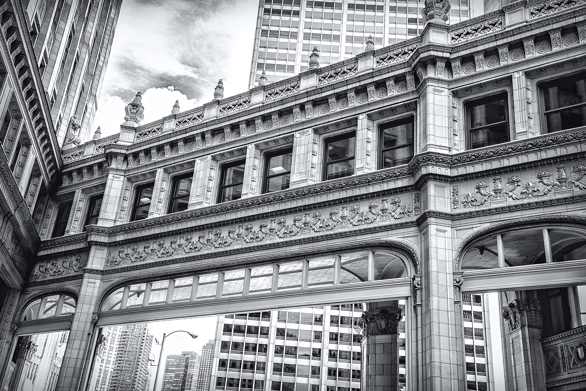 Canon EOS 500D (EOS Rebel T1i / EOS Kiss X3) sample photo. The wrigley building 2 photography