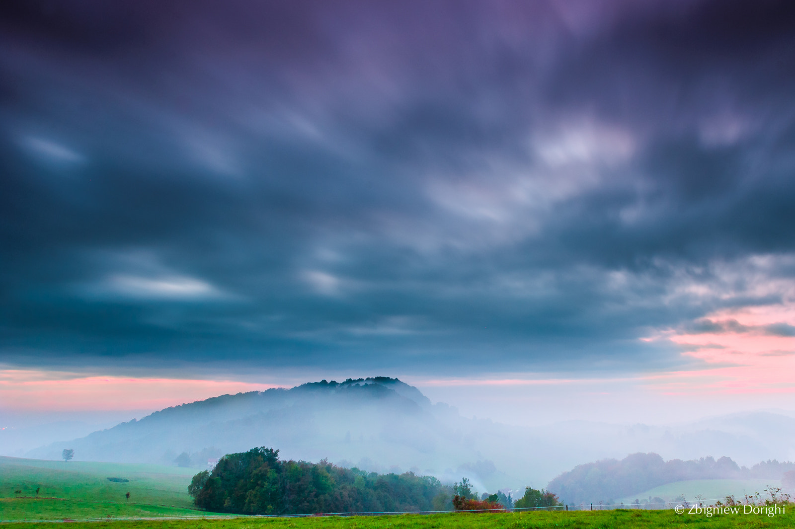 Nikon D700 + Sigma 24mm F1.8 EX DG Aspherical Macro sample photo. Misty evening in my village, cisownica. photography