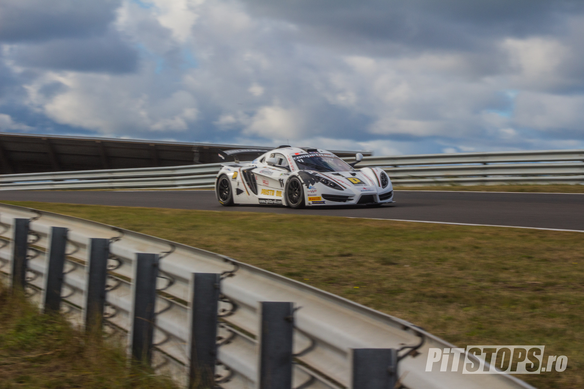 Canon EF 75-300mm f/4-5.6 USM sample photo. Euro gt4 zandvoort race 2 - patched sin r1 photography