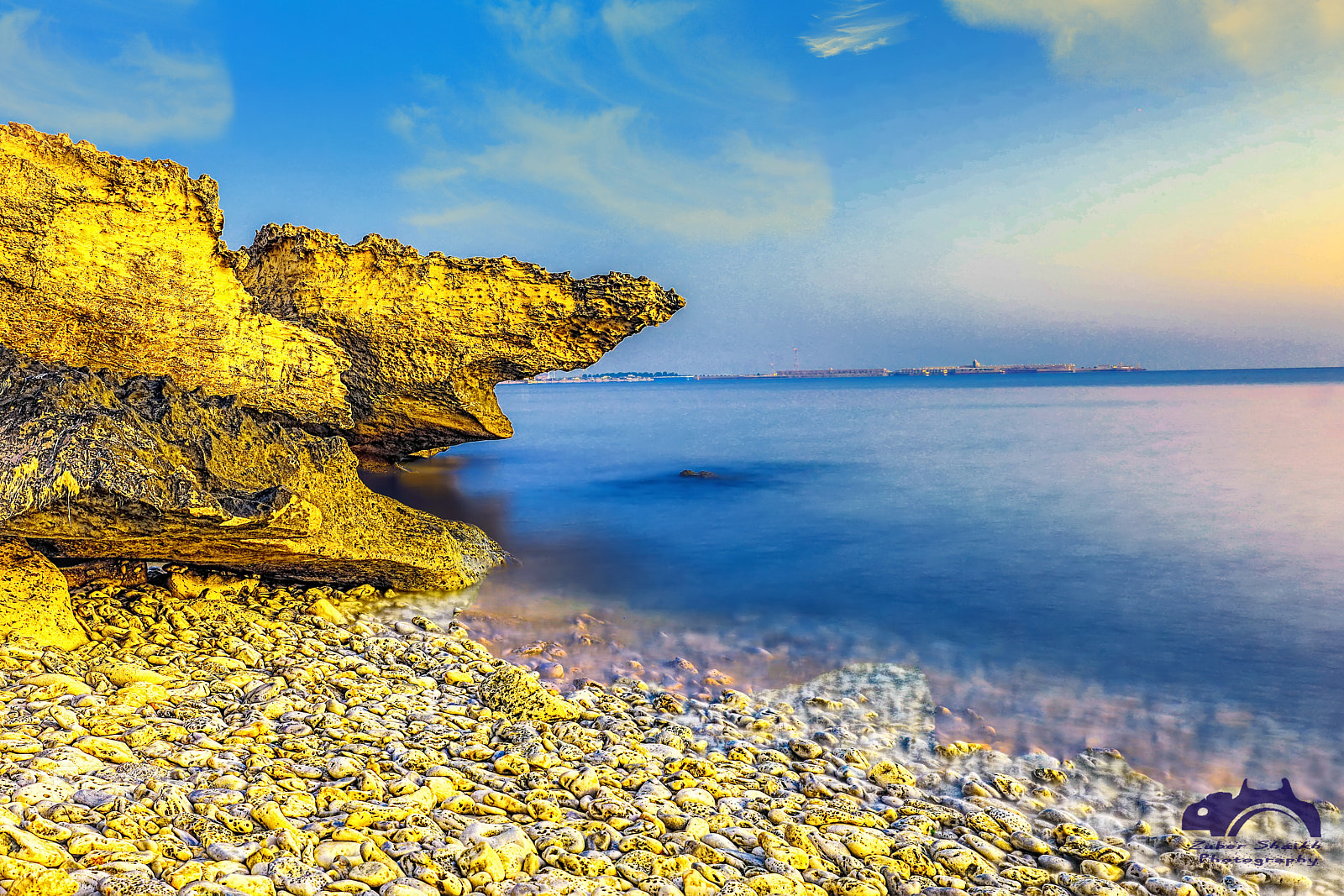 Canon EF 16-35mm F4L IS USM sample photo. Rock formation fuwairit photography