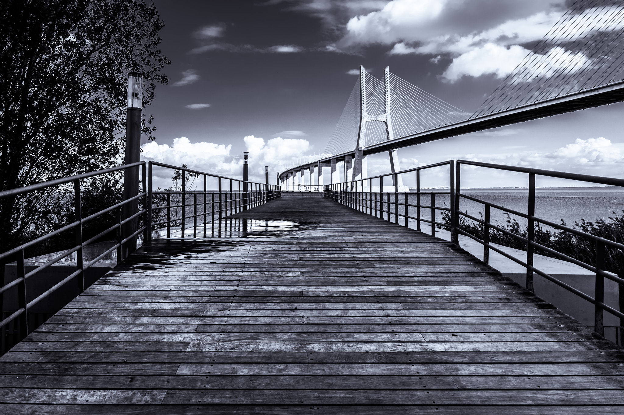 Nikon D7100 + Sigma 18-250mm F3.5-6.3 DC OS HSM sample photo. Vasco da gama  bridge photography