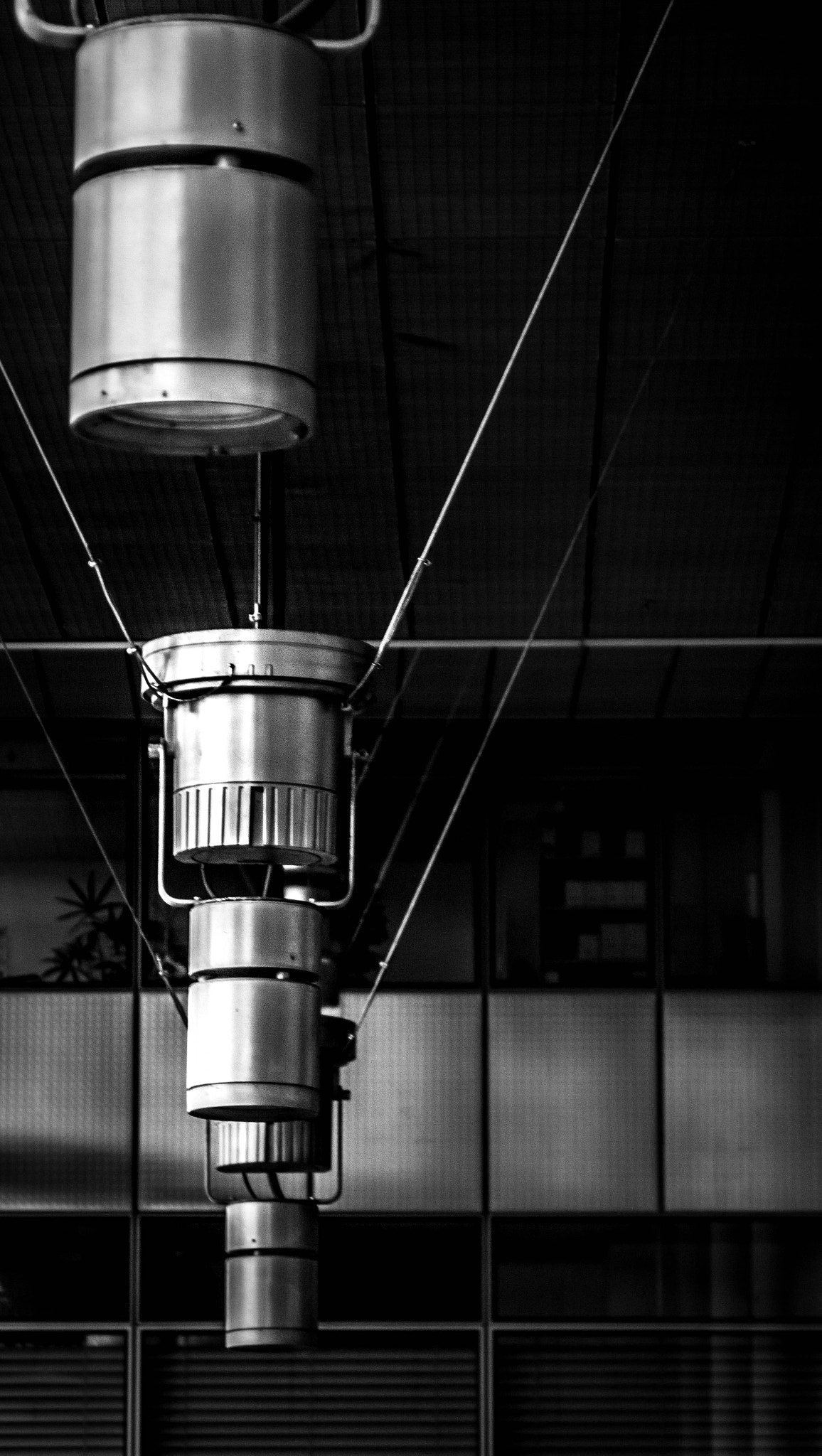Canon EOS 750D (EOS Rebel T6i / EOS Kiss X8i) sample photo. Lamps detail in potsdamer platz photography