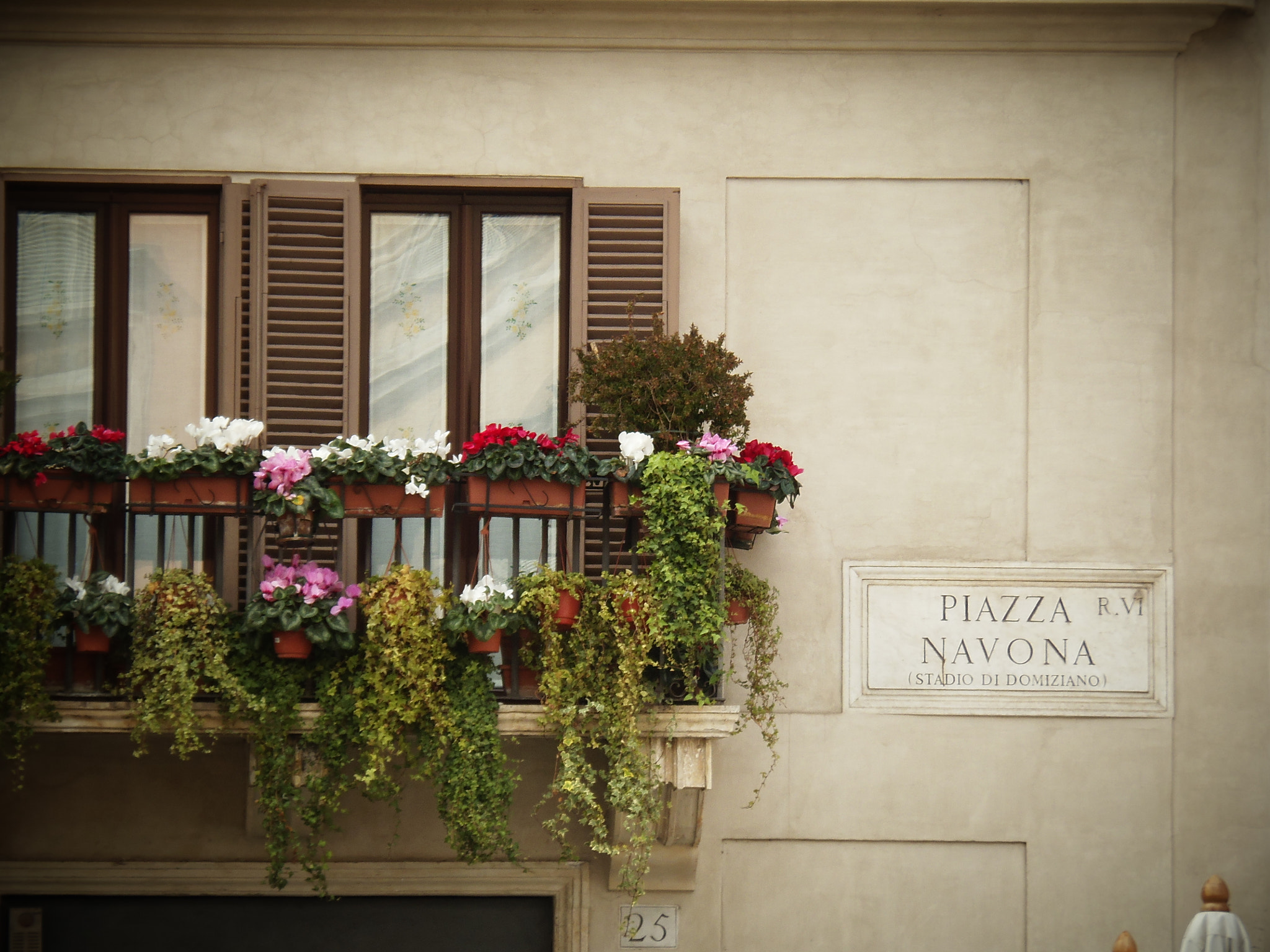 Olympus SP-810UZ sample photo. Piazza navona balcony - rome photography