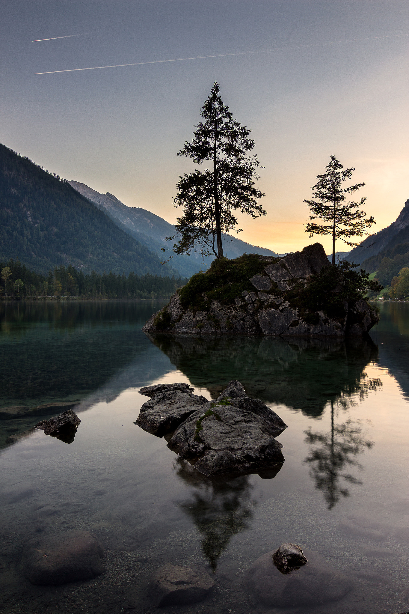 Tokina AT-X Pro 12-24mm F4 (IF) DX sample photo. Sunset hintersee photography