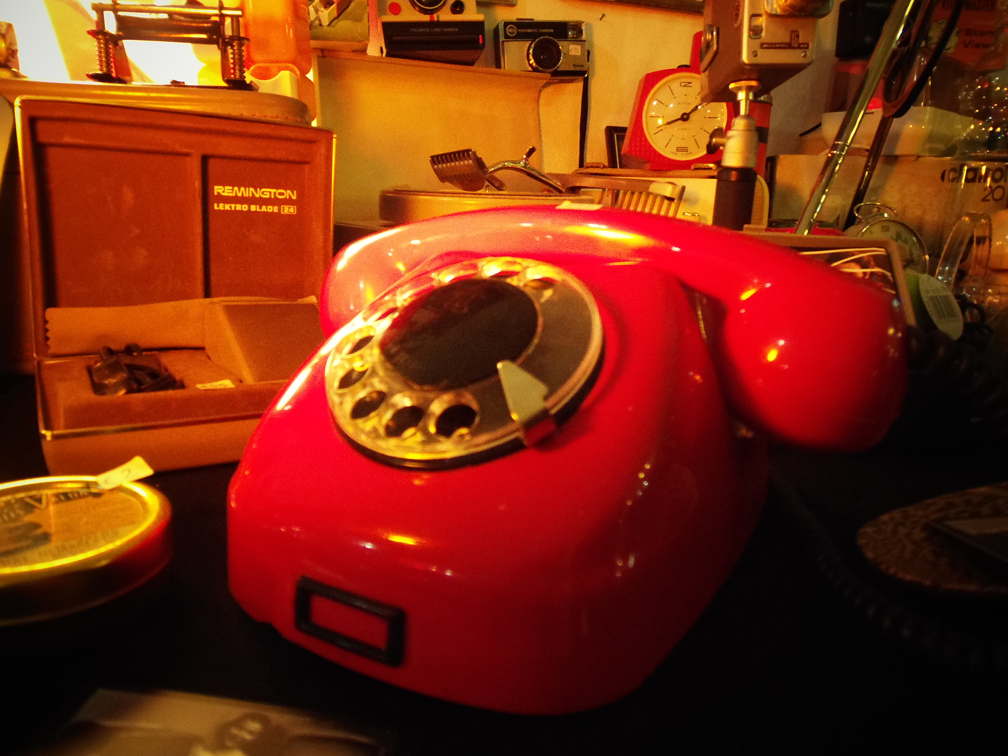 Olympus SP-810UZ sample photo. Retro - vintage corded phone photography