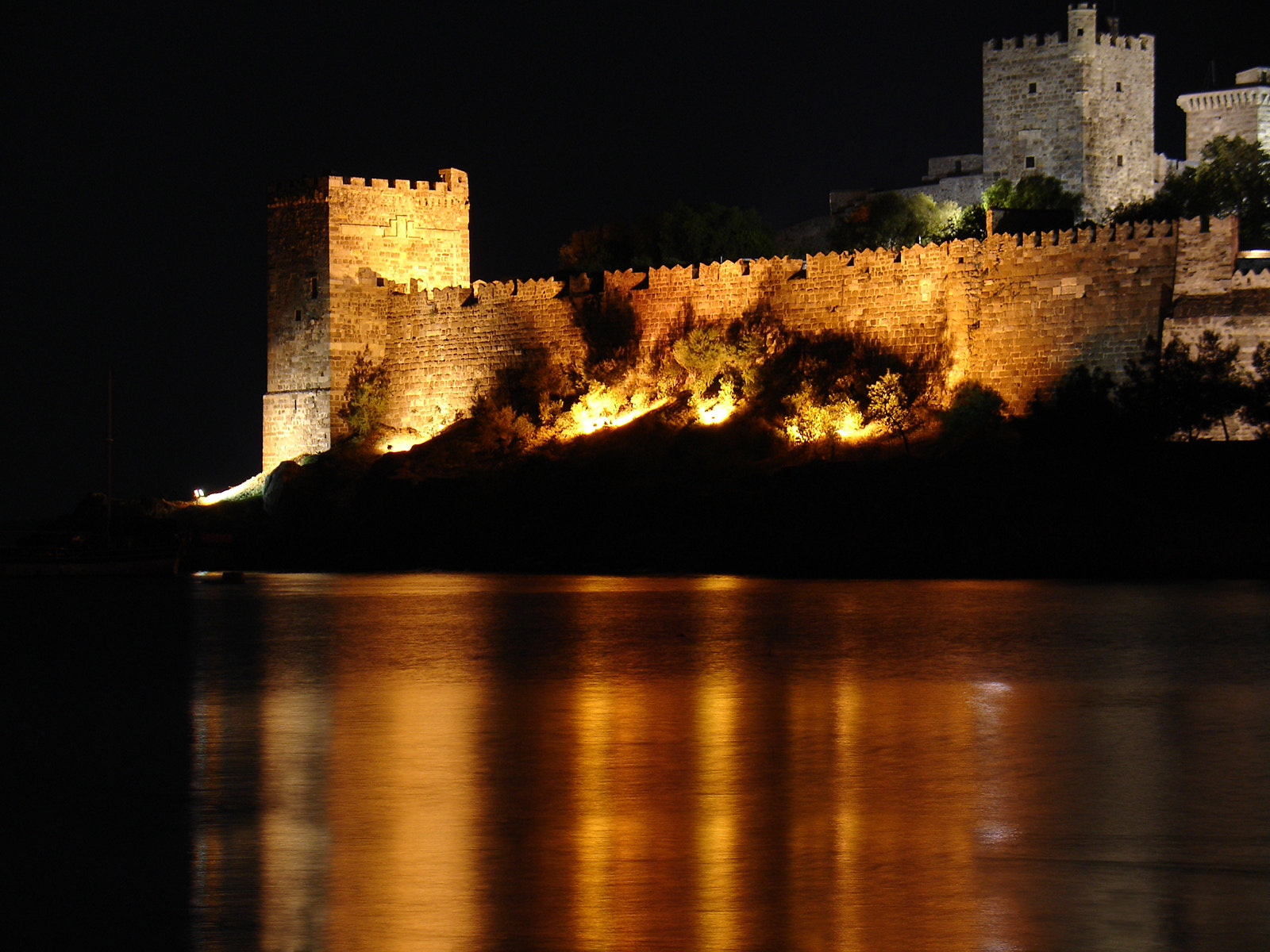 Sony DSC-V3 sample photo. Bodrum castle photography