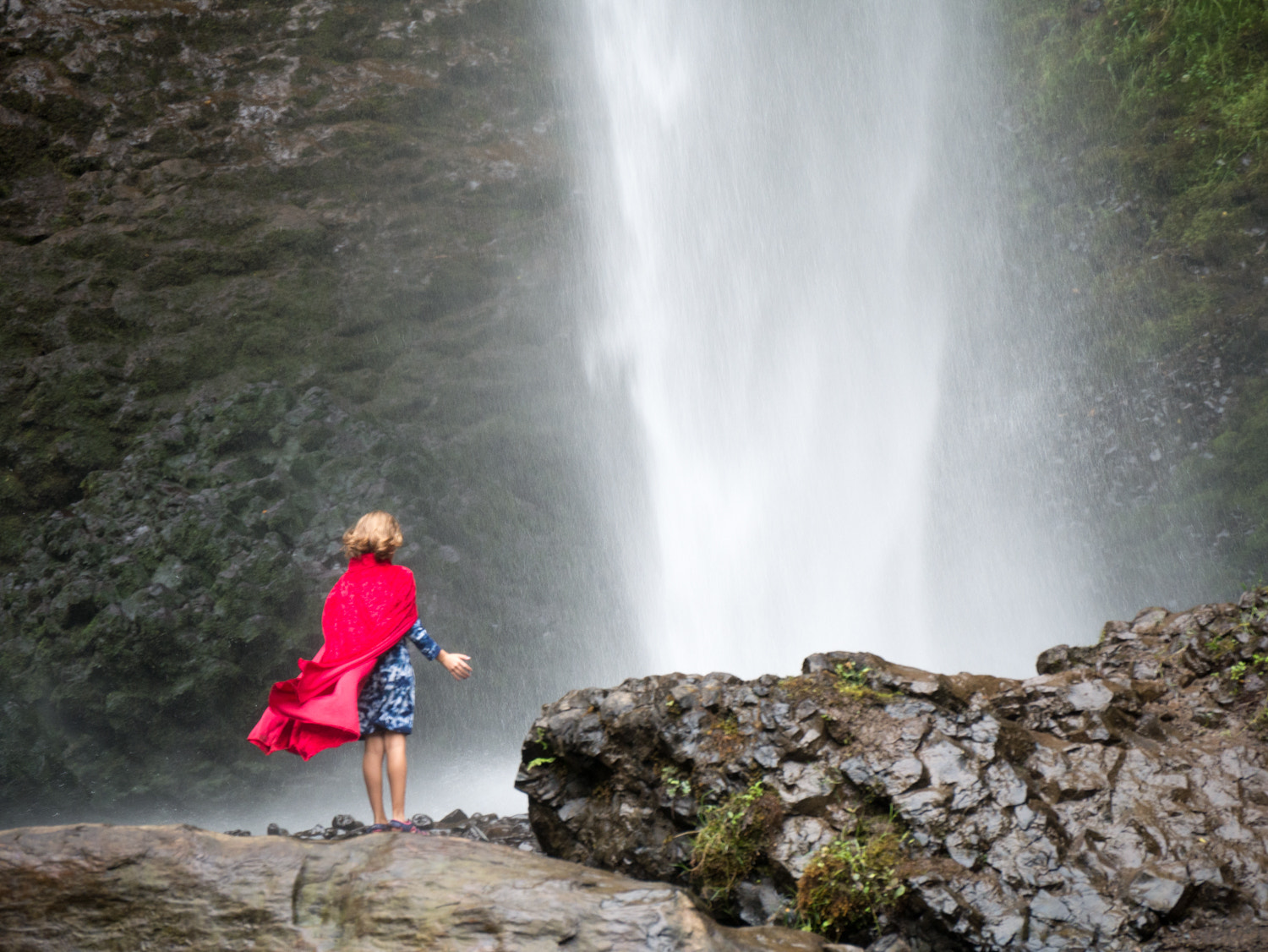 Panasonic Lumix DMC-GX7 sample photo. Little power falls girl photography