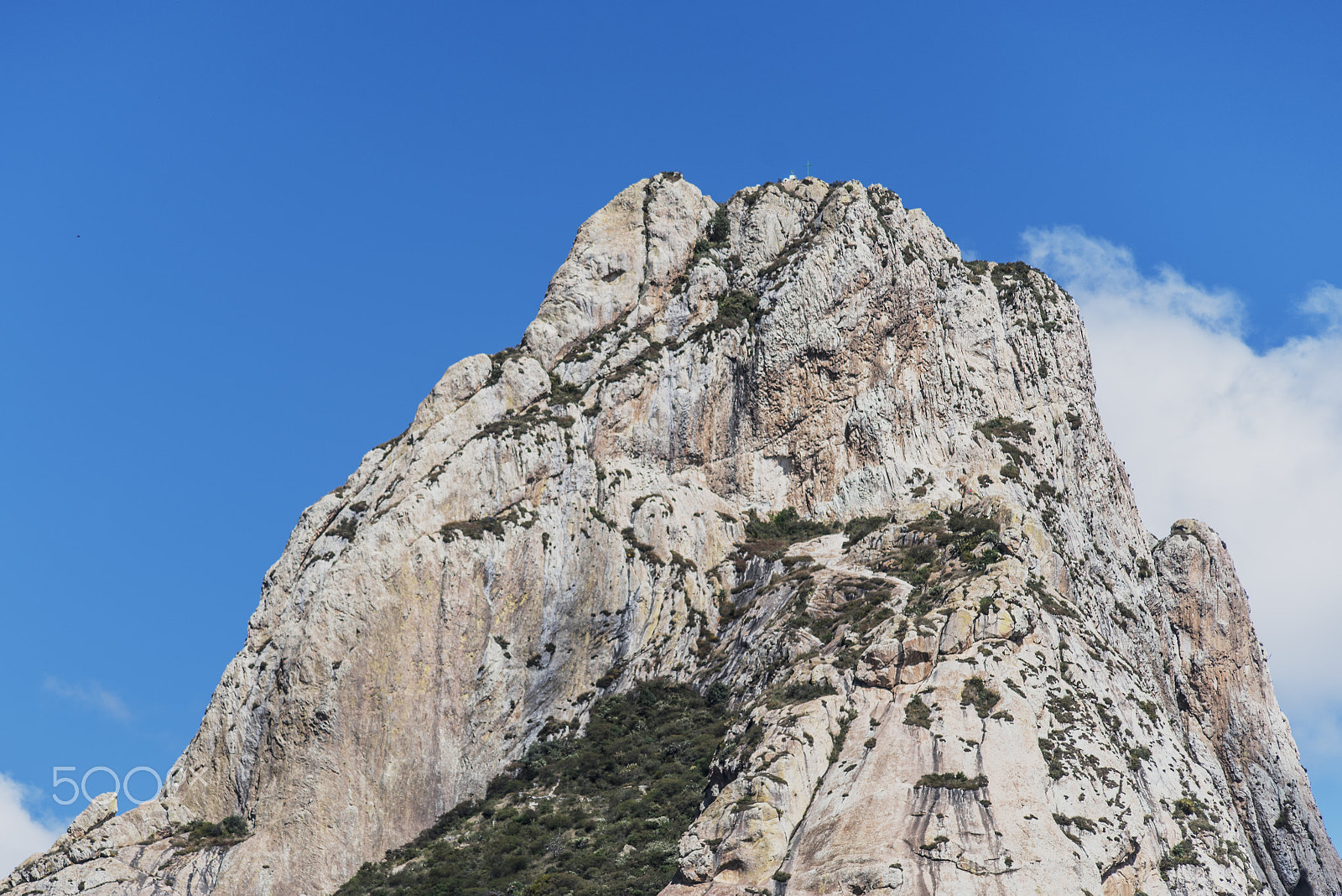Sigma 70-300mm F4-5.6 APO DG Macro sample photo. Peña de bernal photography