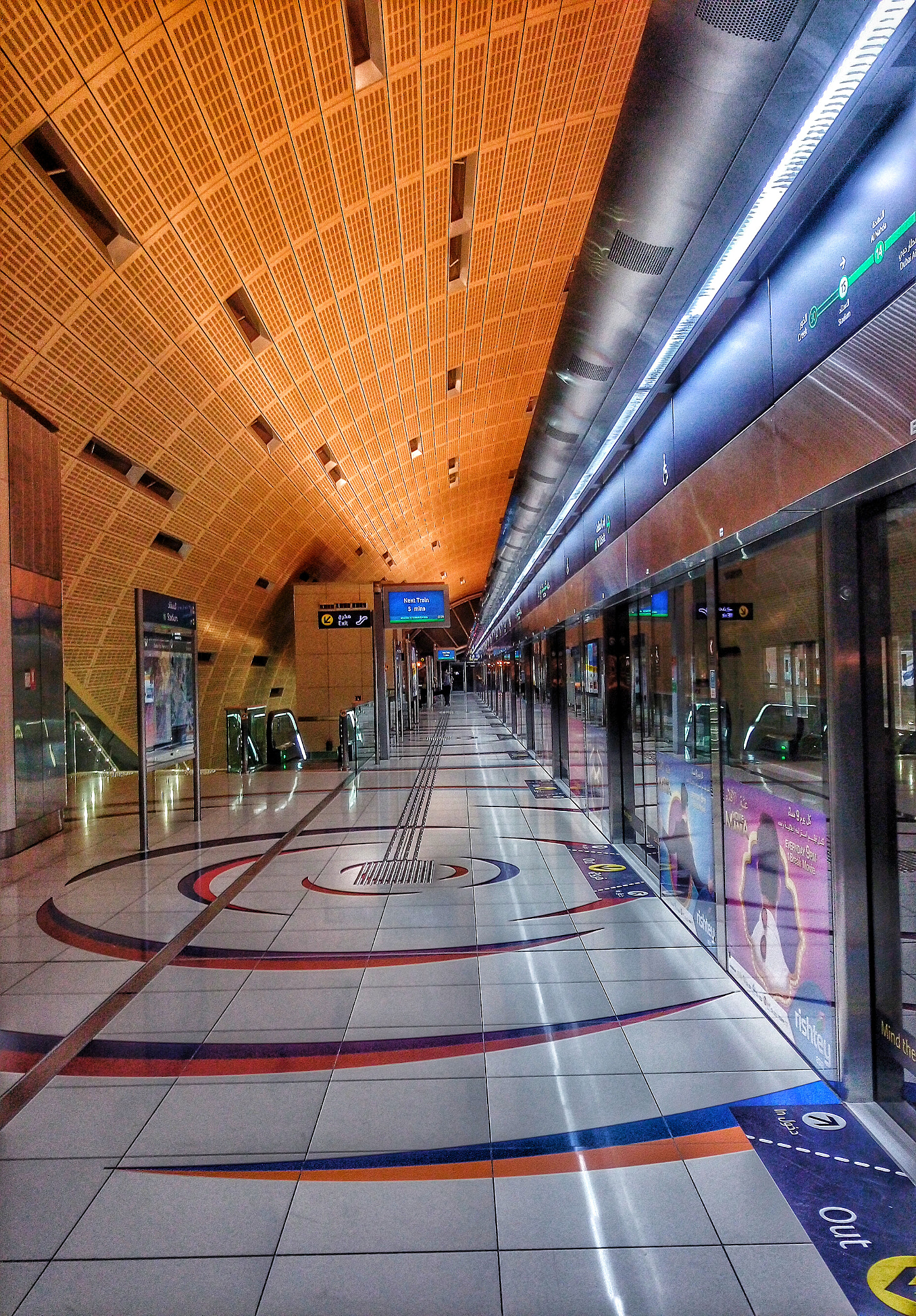 HTC ONE M9PLUS sample photo. Dubai metro photography