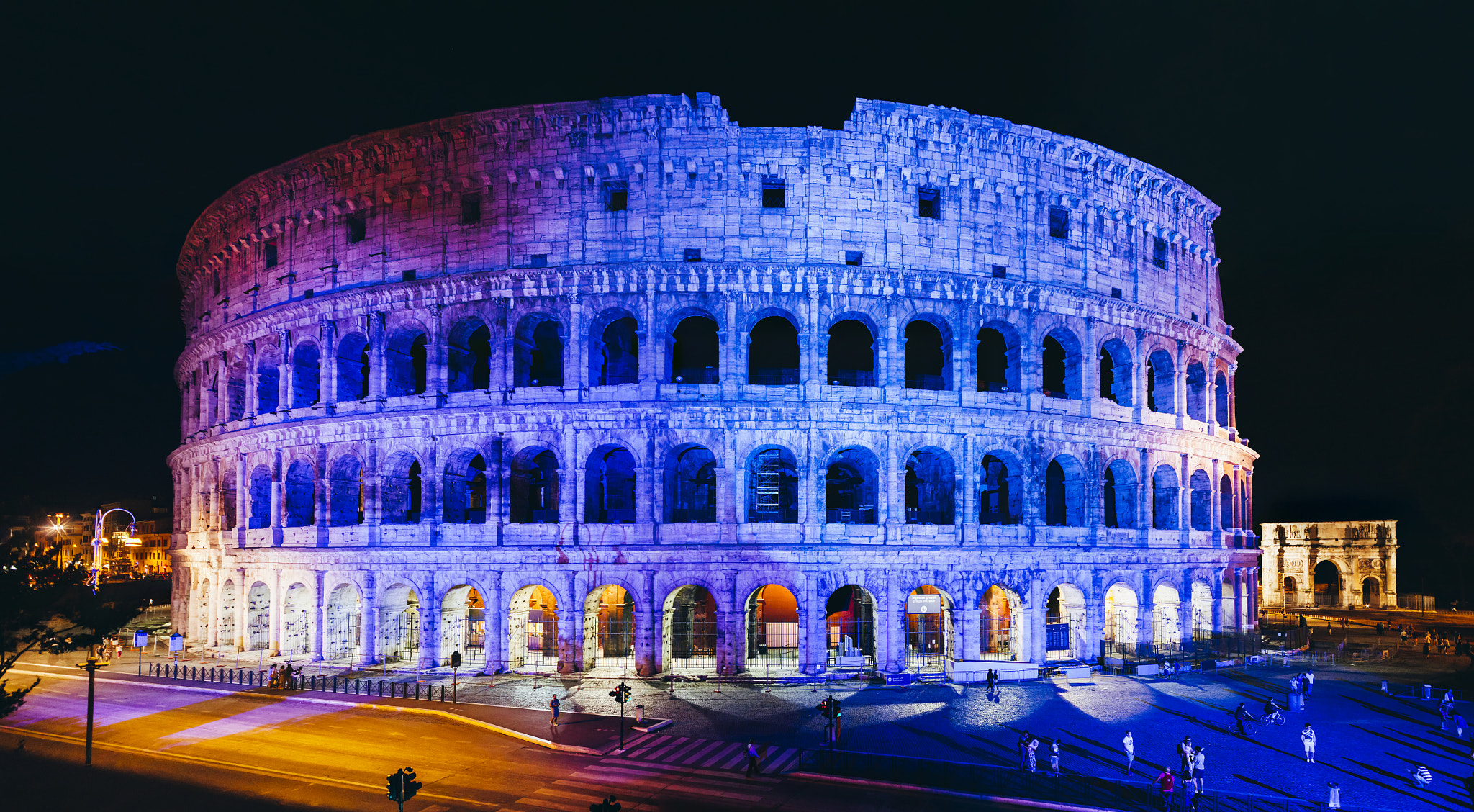 Canon EOS 5D + Canon EF 28-70mm f/3.5-4.5 sample photo. Outside colosseo photography