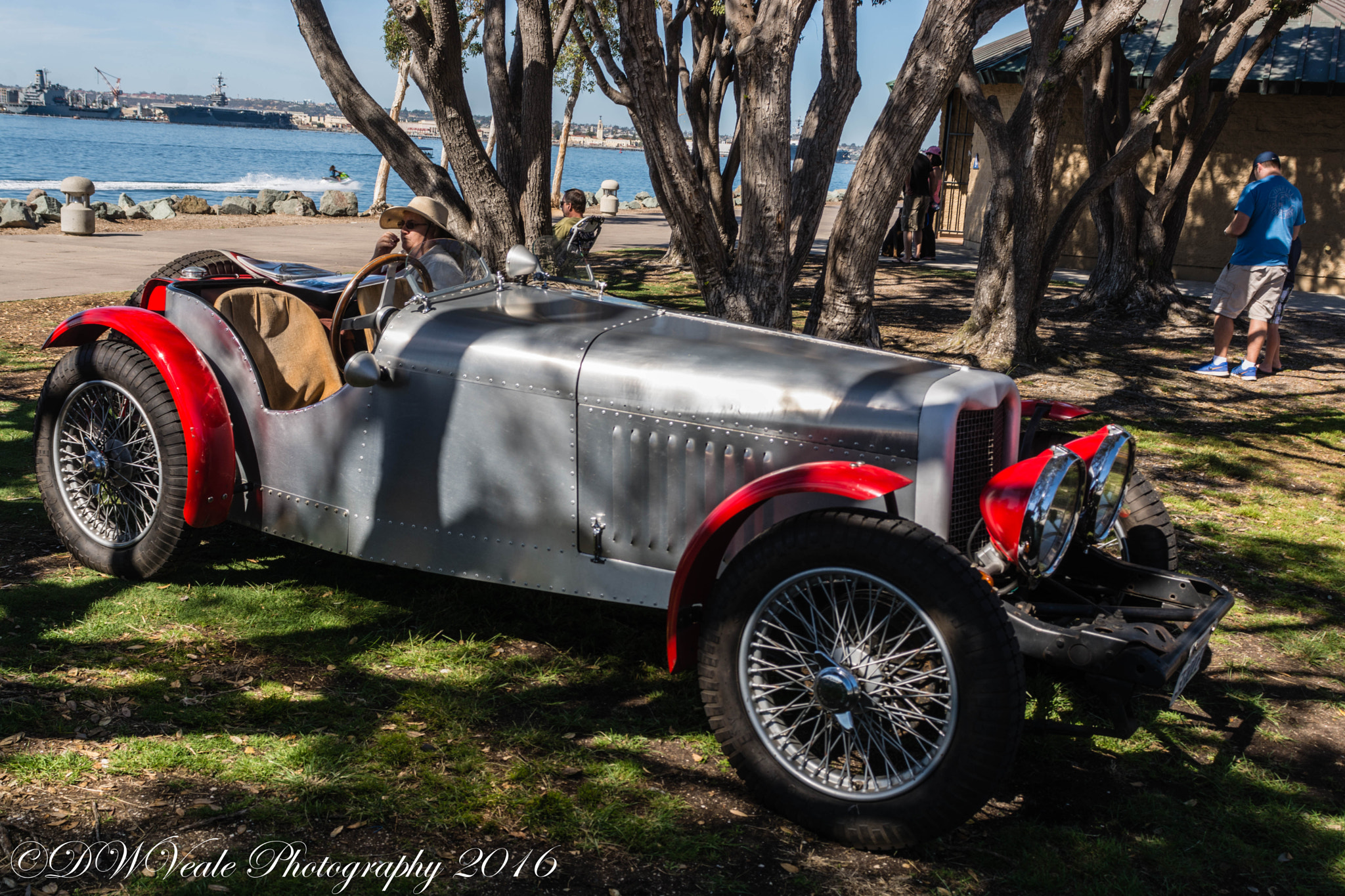 Nikon D7100 + Sigma 24-70mm F2.8 EX DG Macro sample photo. British car show photography