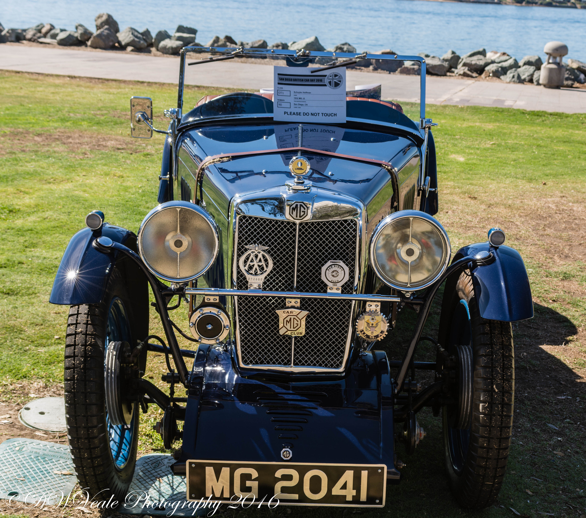 Sigma 24-70mm F2.8 EX DG Macro sample photo. British car show photography