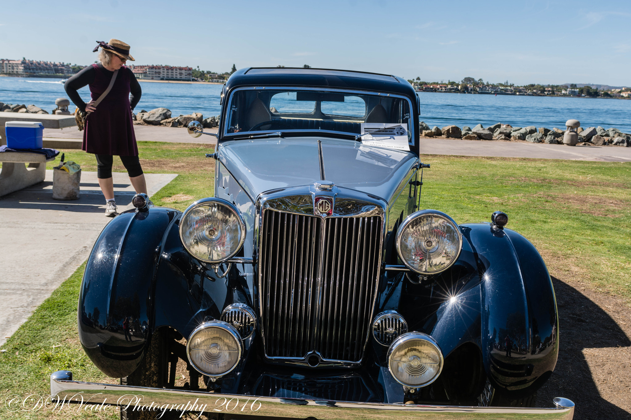 Nikon D7100 + Sigma 24-70mm F2.8 EX DG Macro sample photo. British car show photography