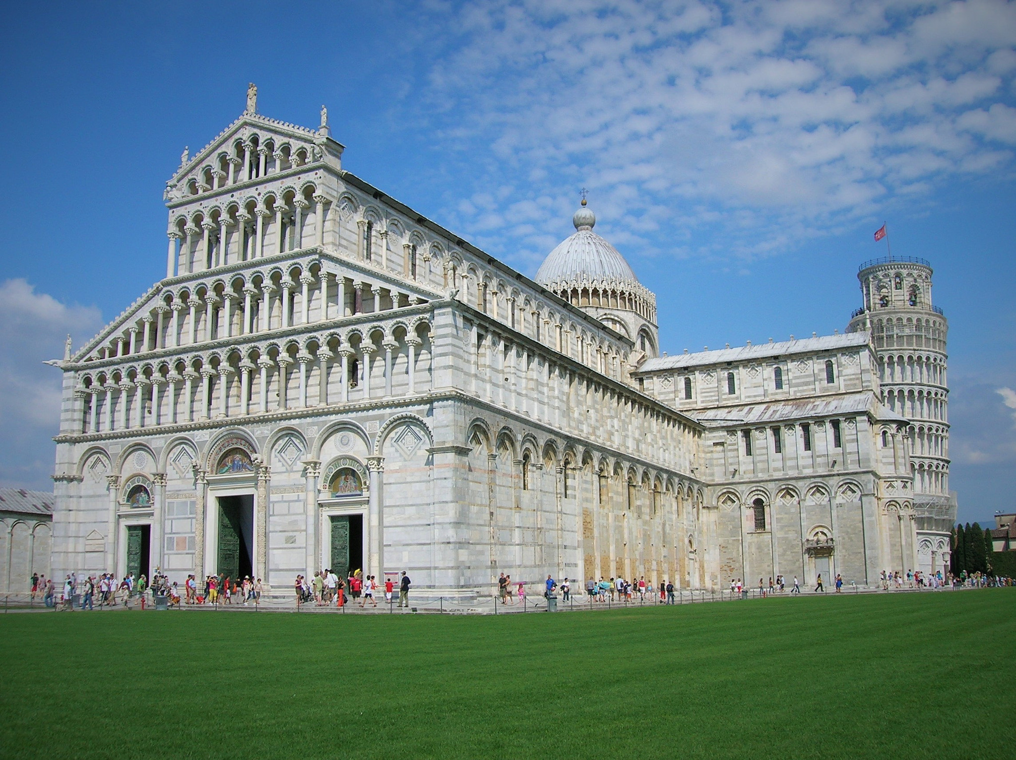 Nikon E4600 sample photo. Piazza dei miracoli - pisa photography