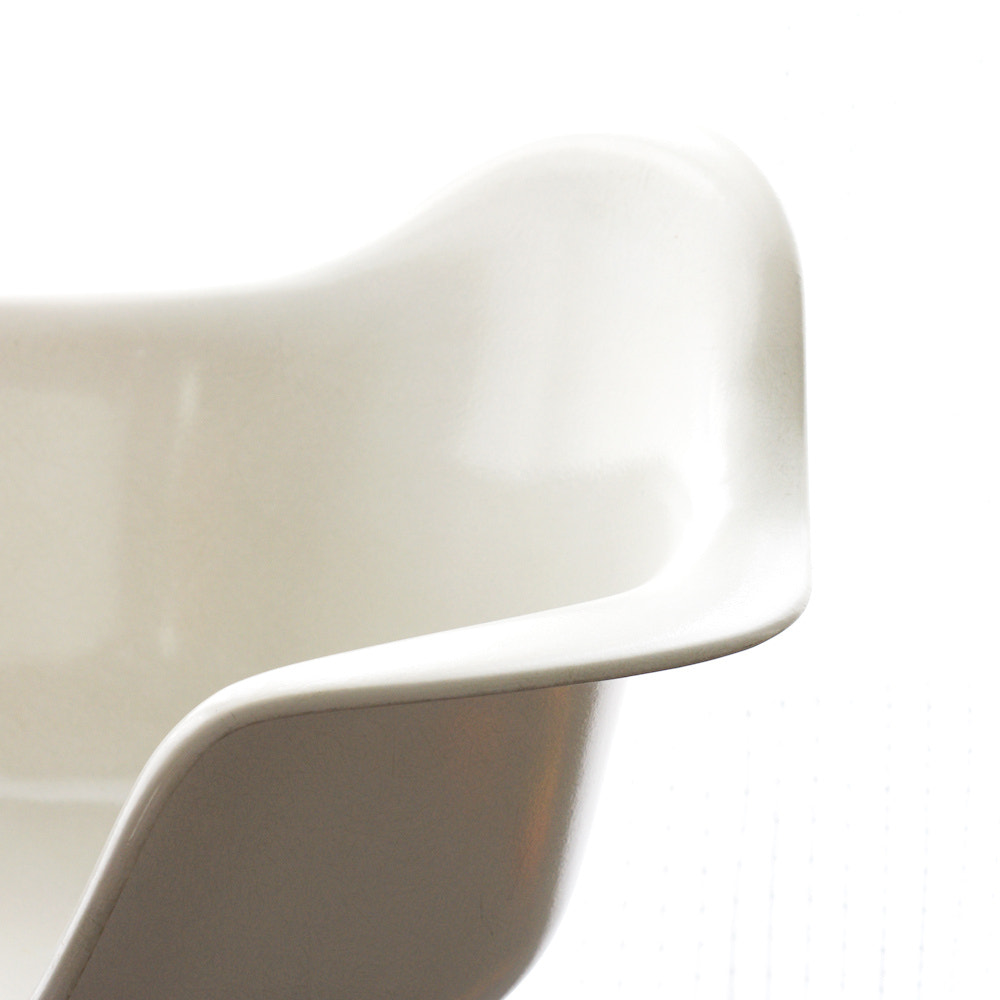 Eames Plastic Arm Chair