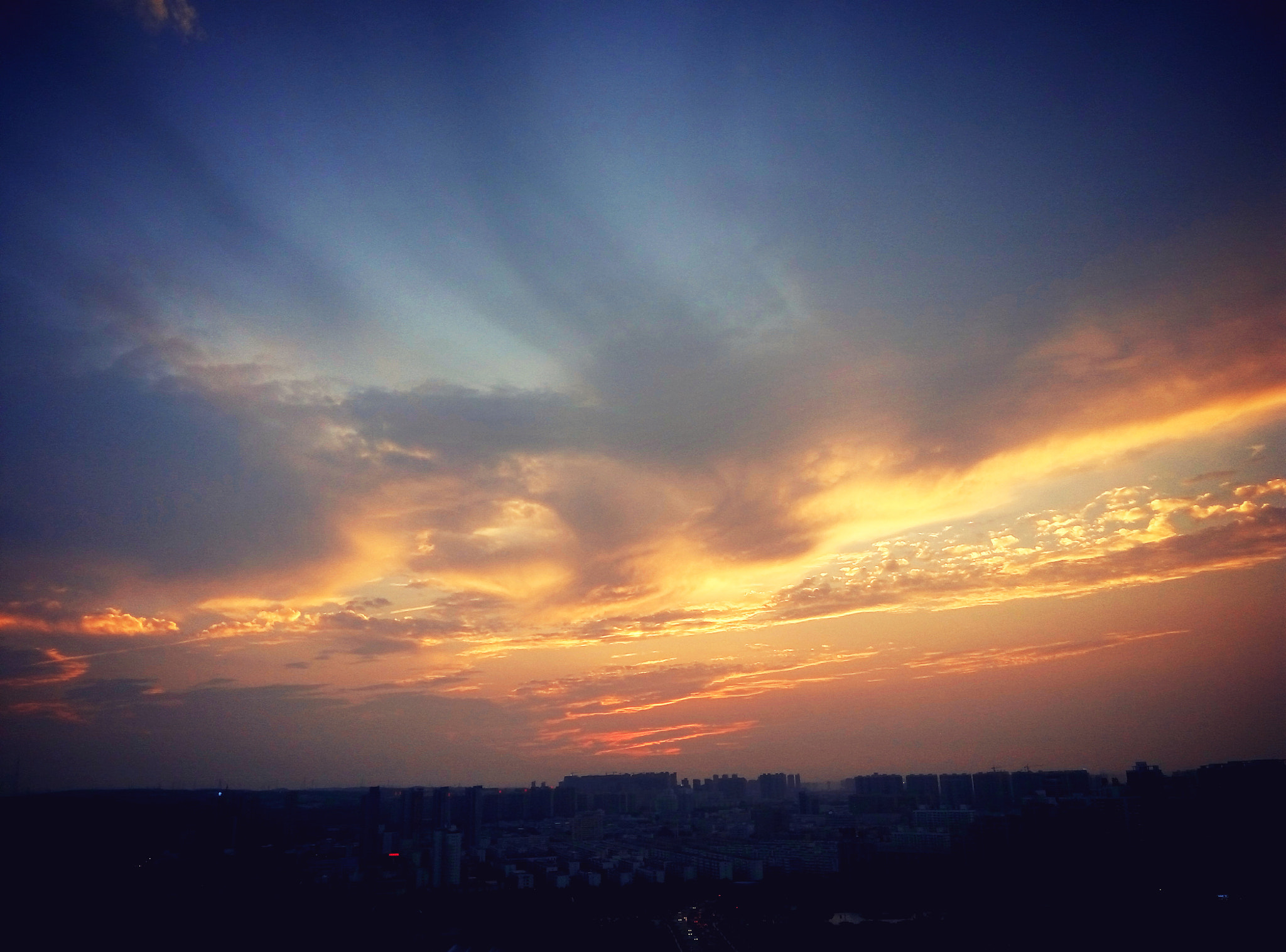 Meizu m1 note sample photo. 圣光普照 photography