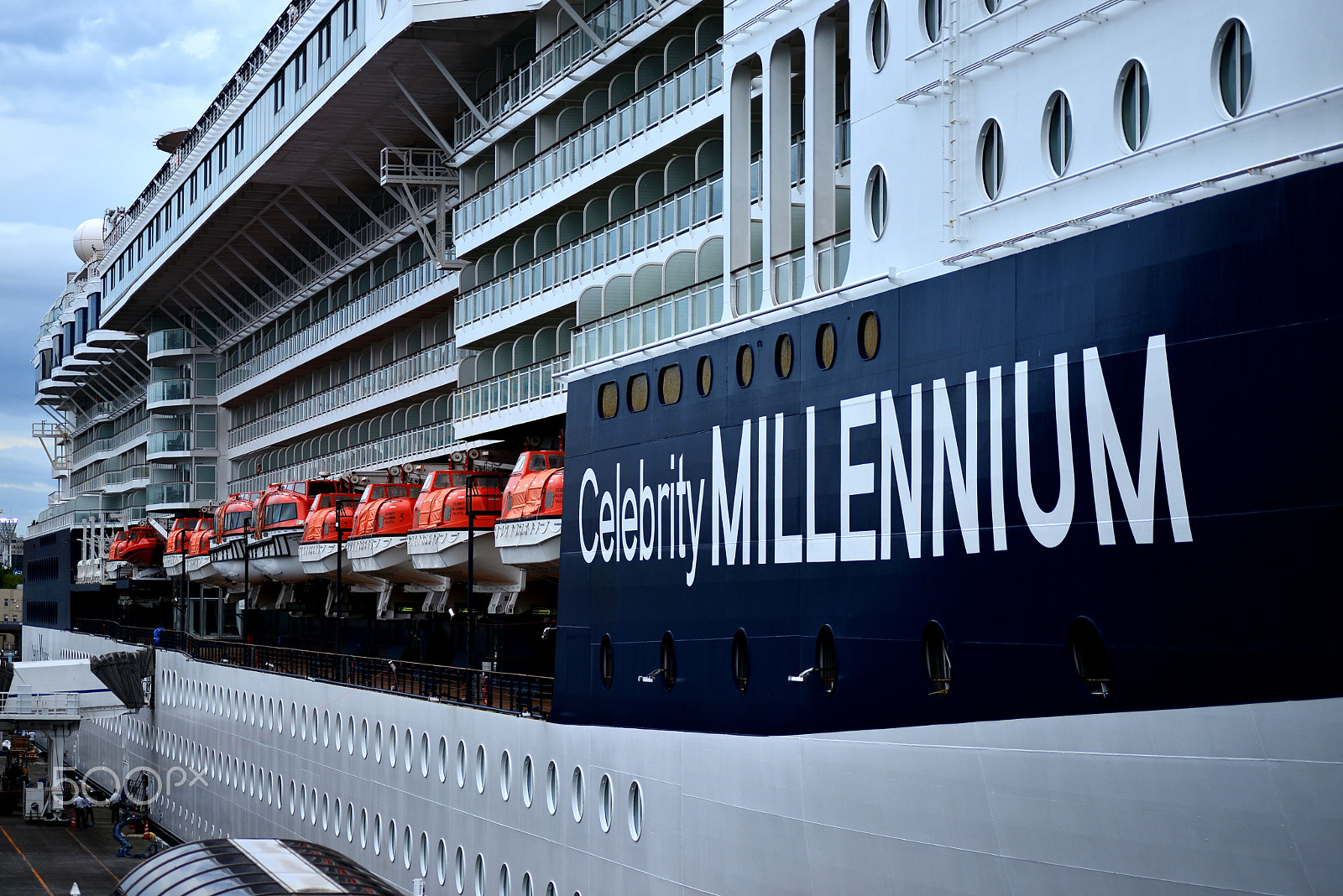 Nikon D600 sample photo. Celebrity millennium photography