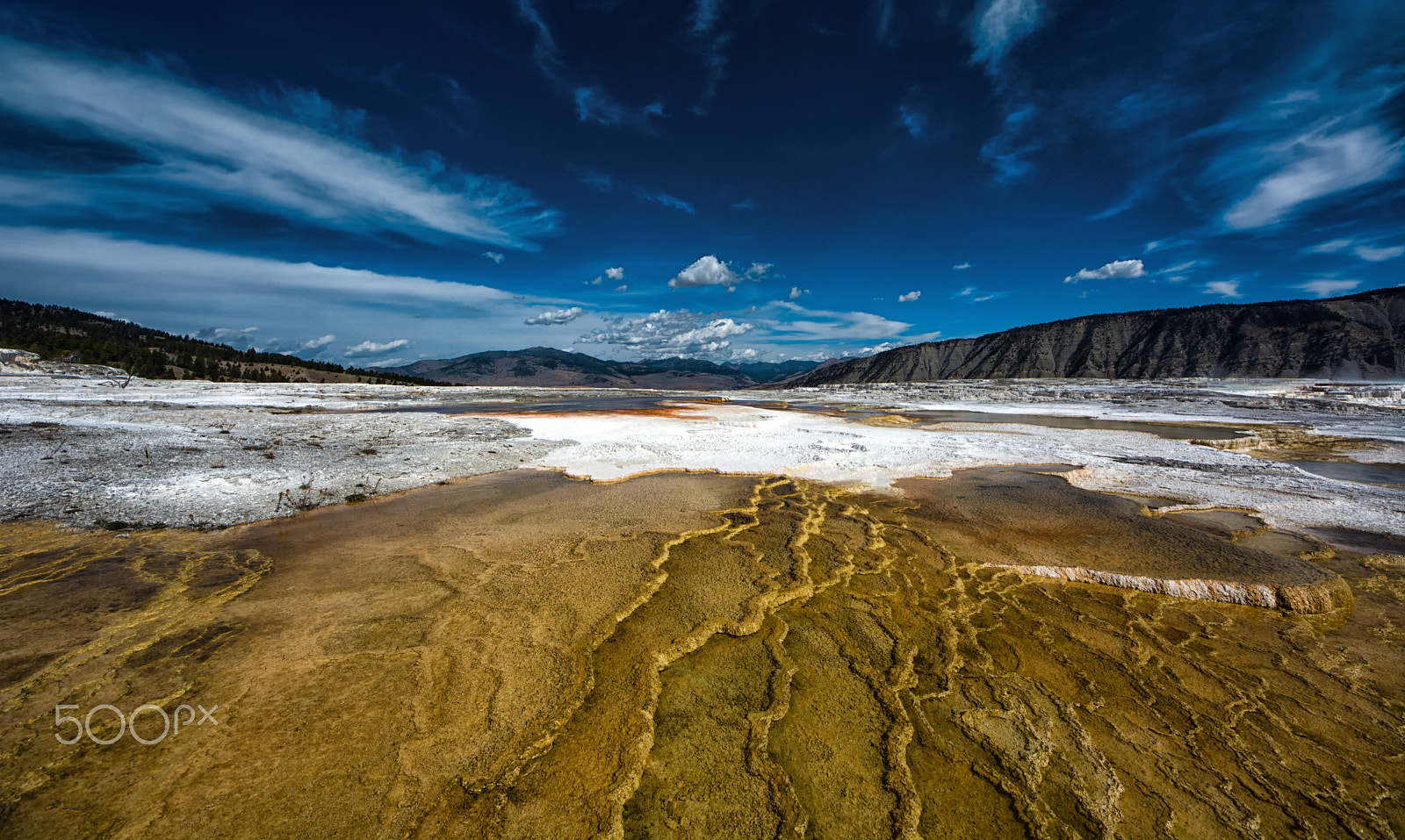 Sigma 8-16mm F4.5-5.6 DC HSM sample photo. Mammoth hot springs photography