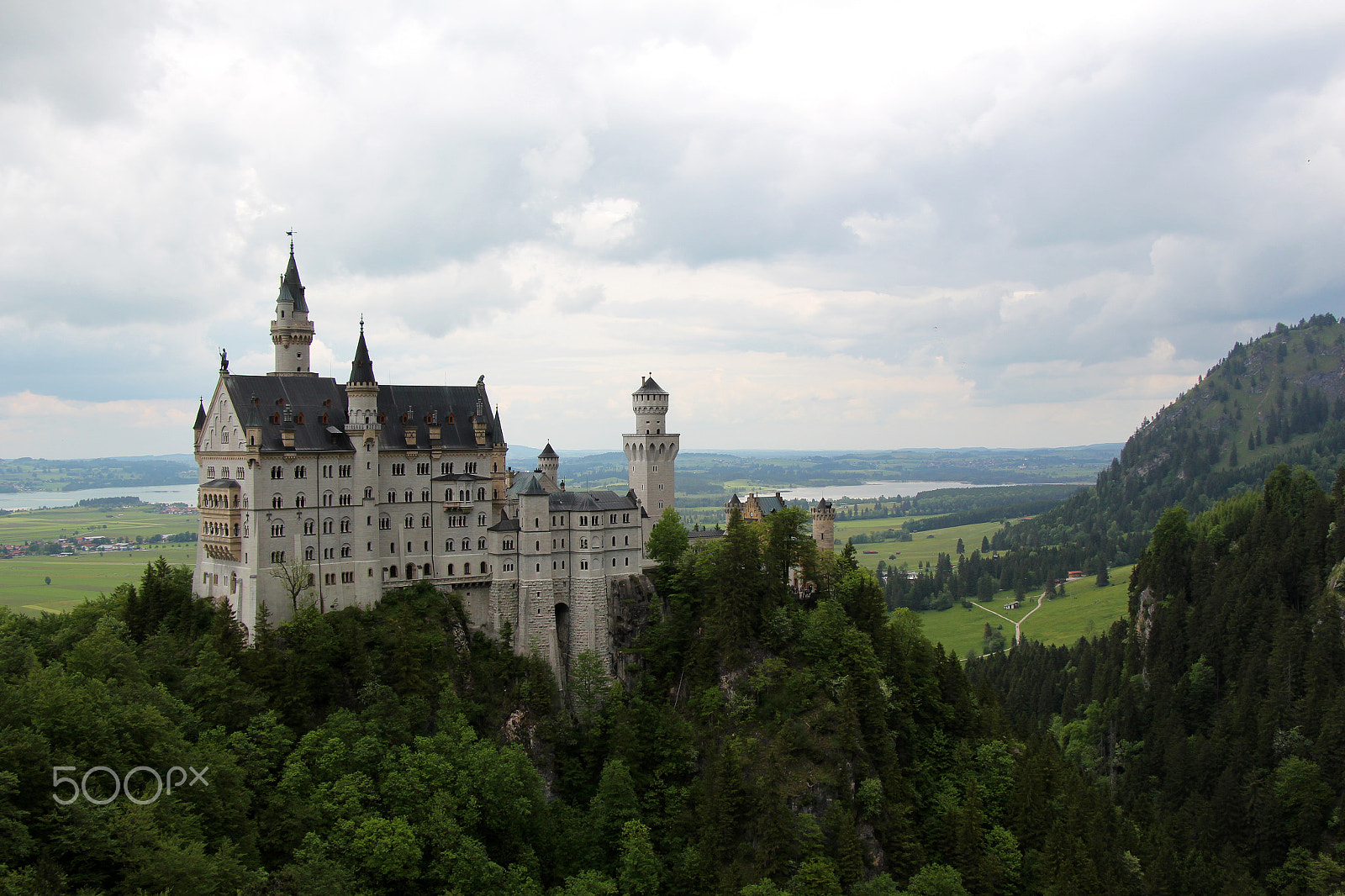 Canon EOS 650D (EOS Rebel T4i / EOS Kiss X6i) sample photo. Fairy-tale begins photography